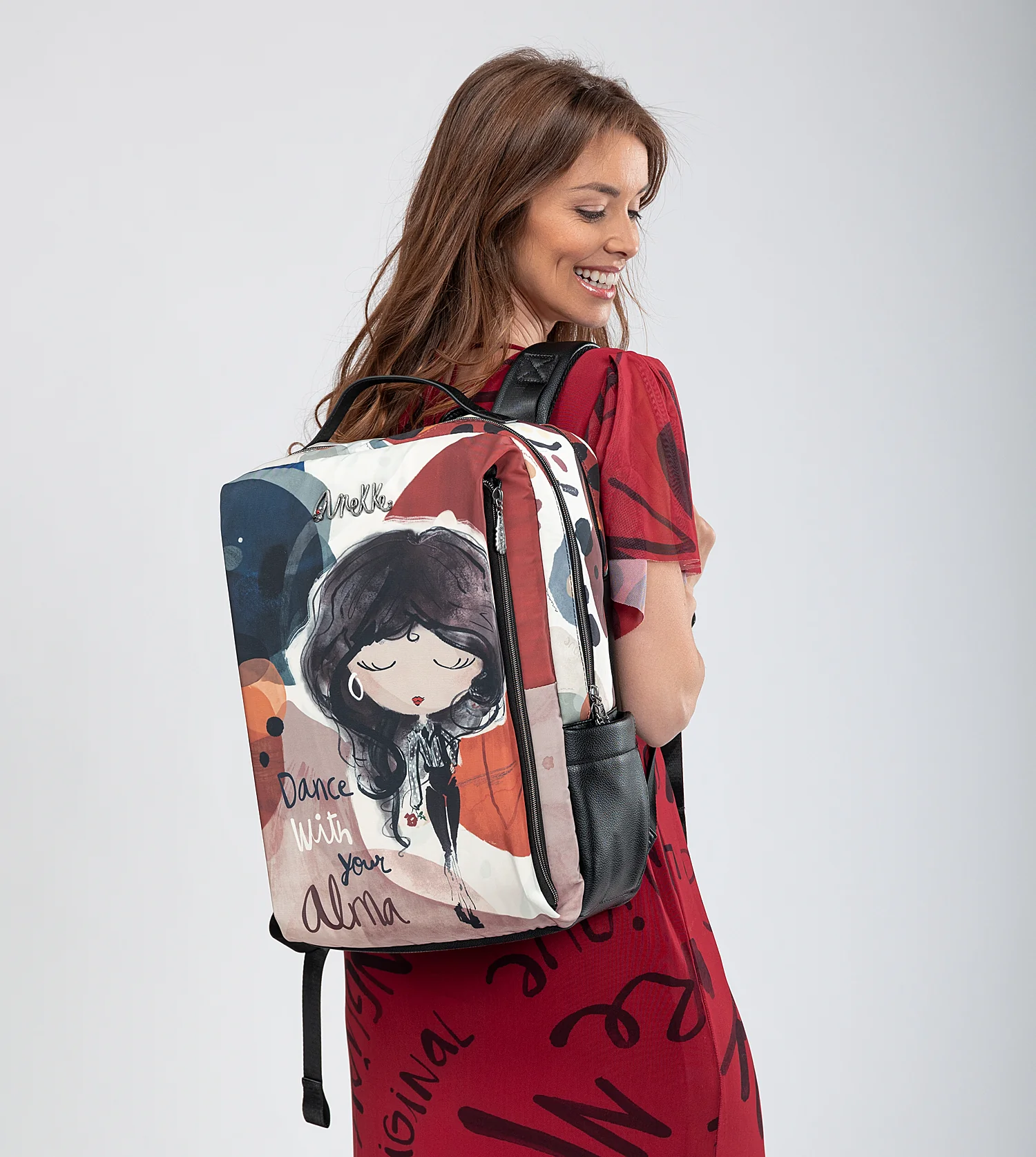 Alma Large Travel Backpack - Image 3