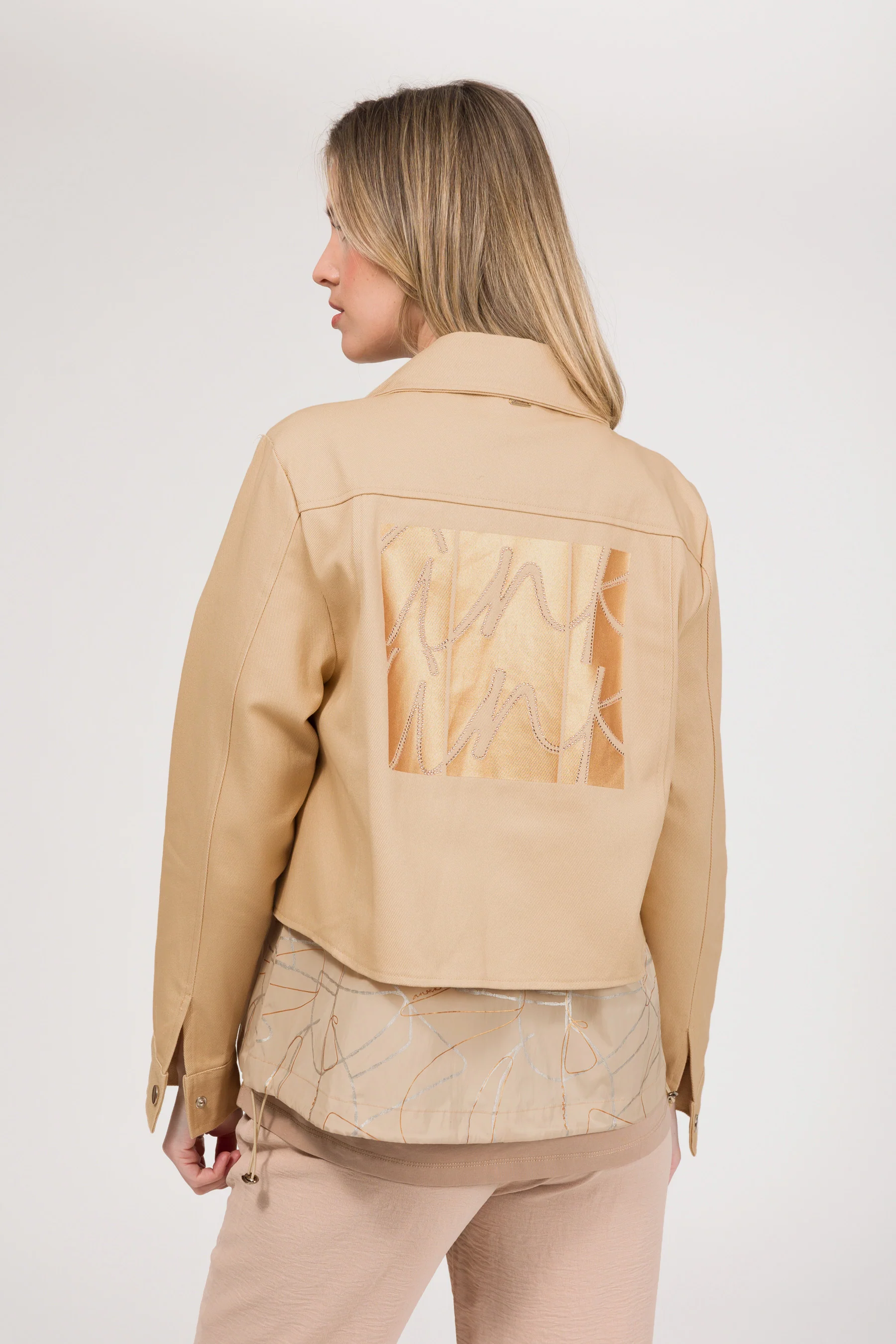 Beige jacket - Image 4