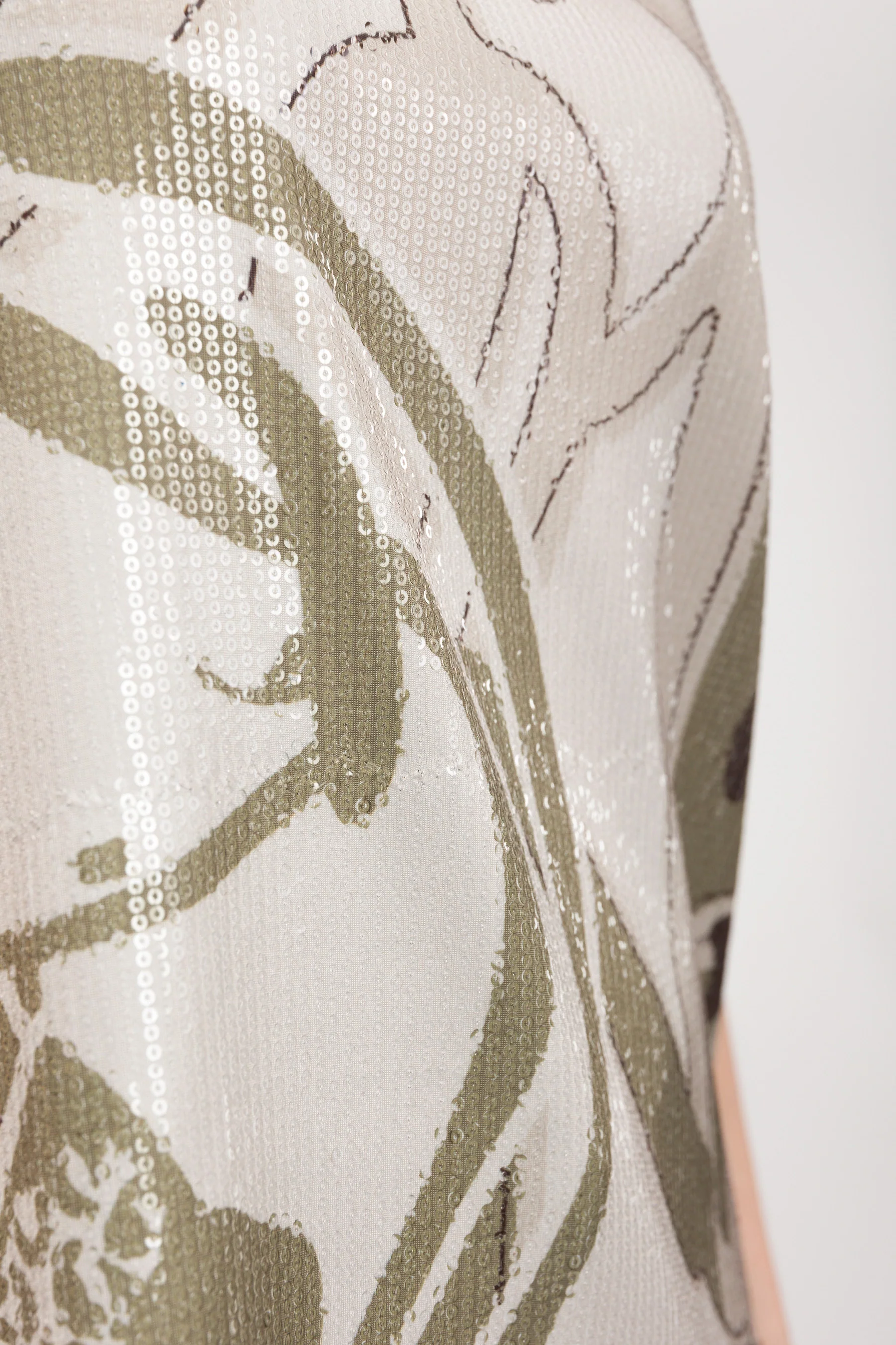 Beige sequin T-shirt - Image 6