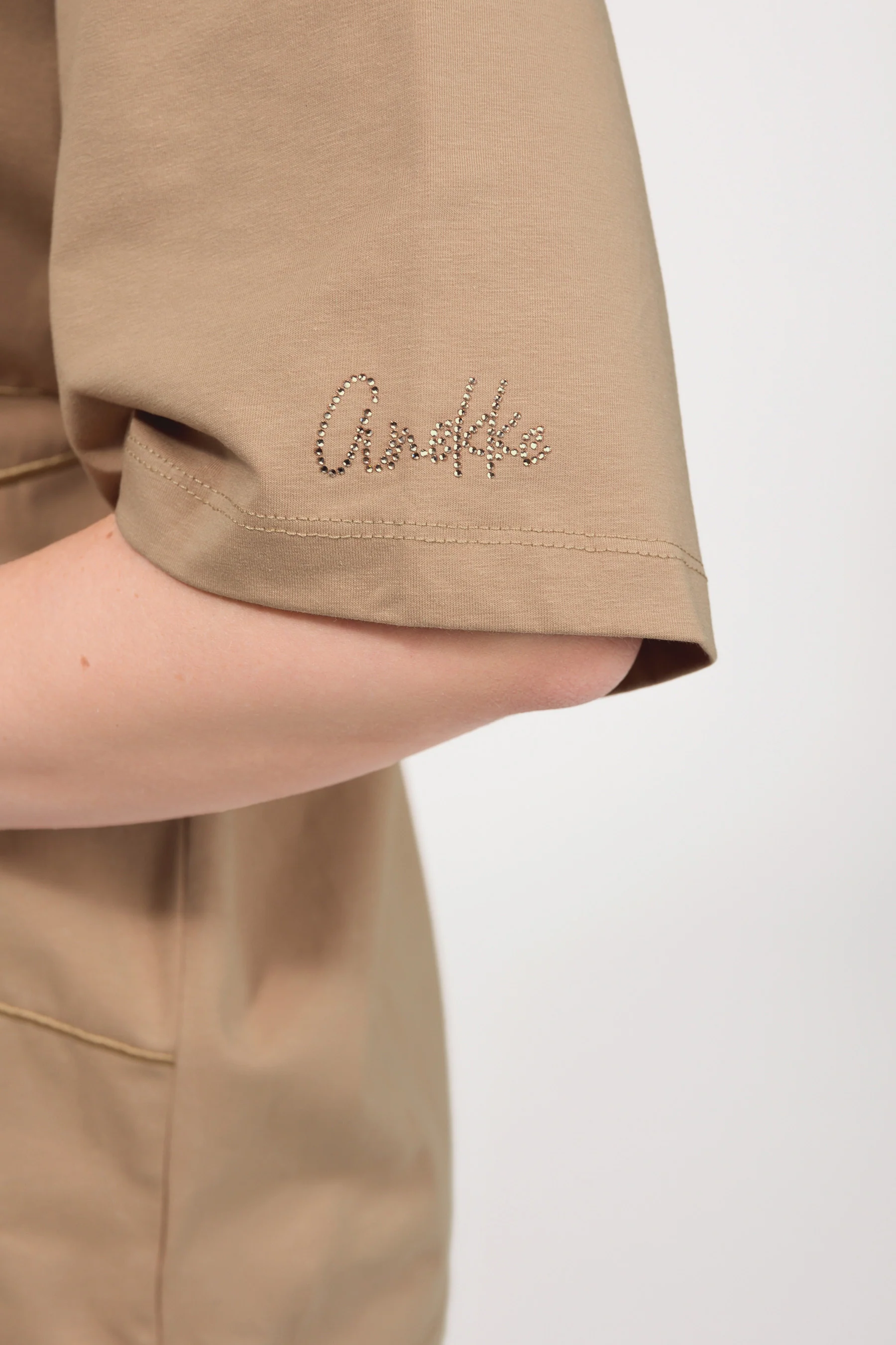Beige T-shirt - Image 3
