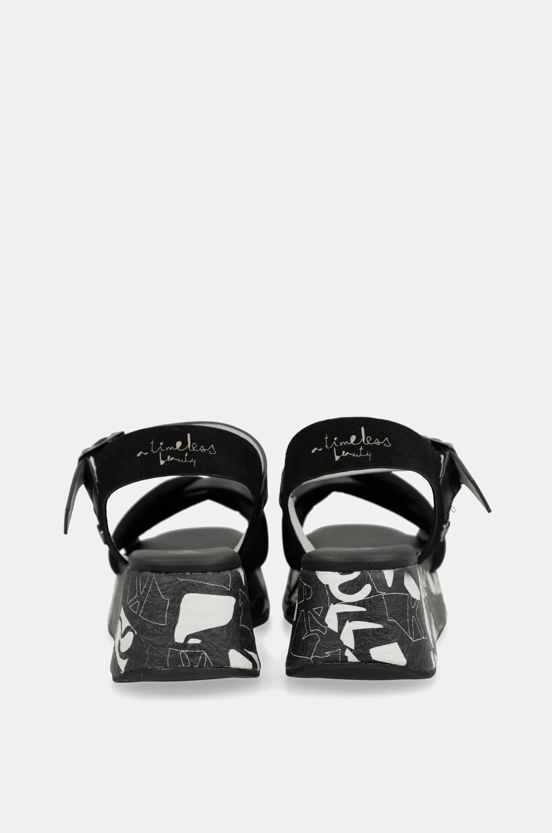 Black and white platform sandals - Image 5