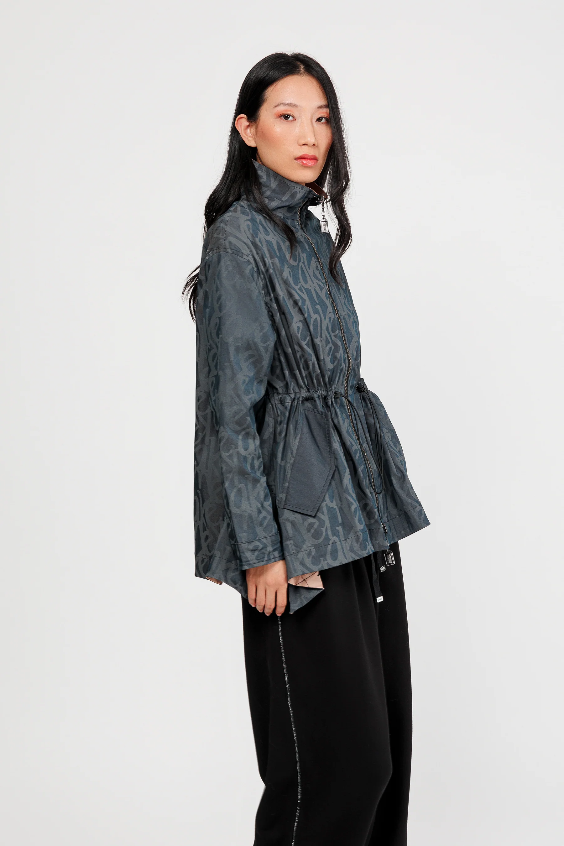 Black & beige reversible jacket - Image 4