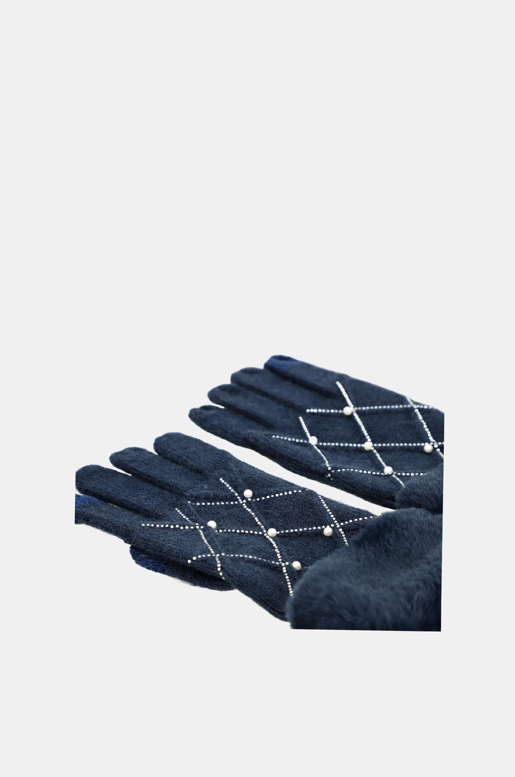 Black knitted gloves with details - Image 3