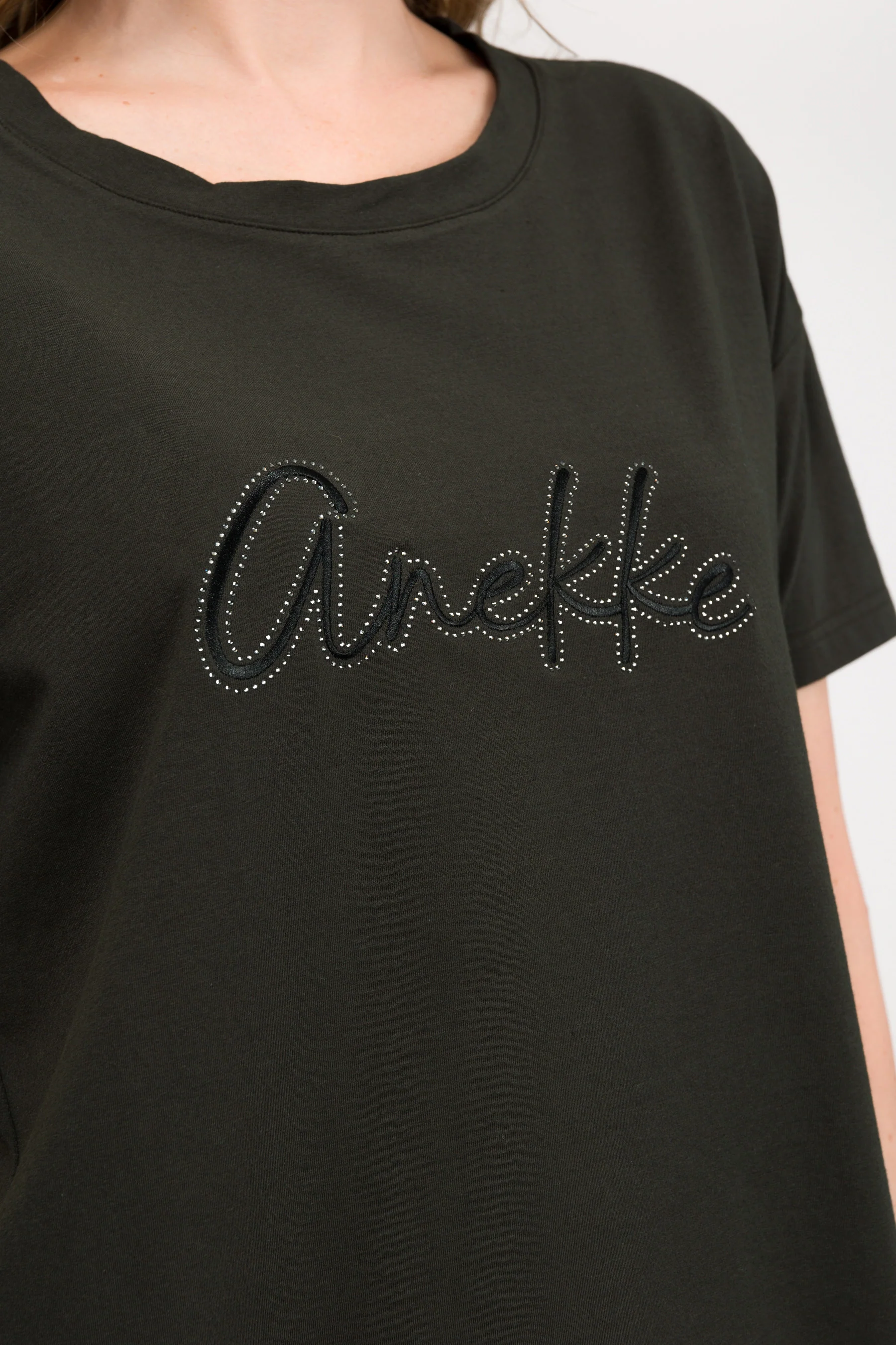 Black short-sleeve T-shirt - Image 5