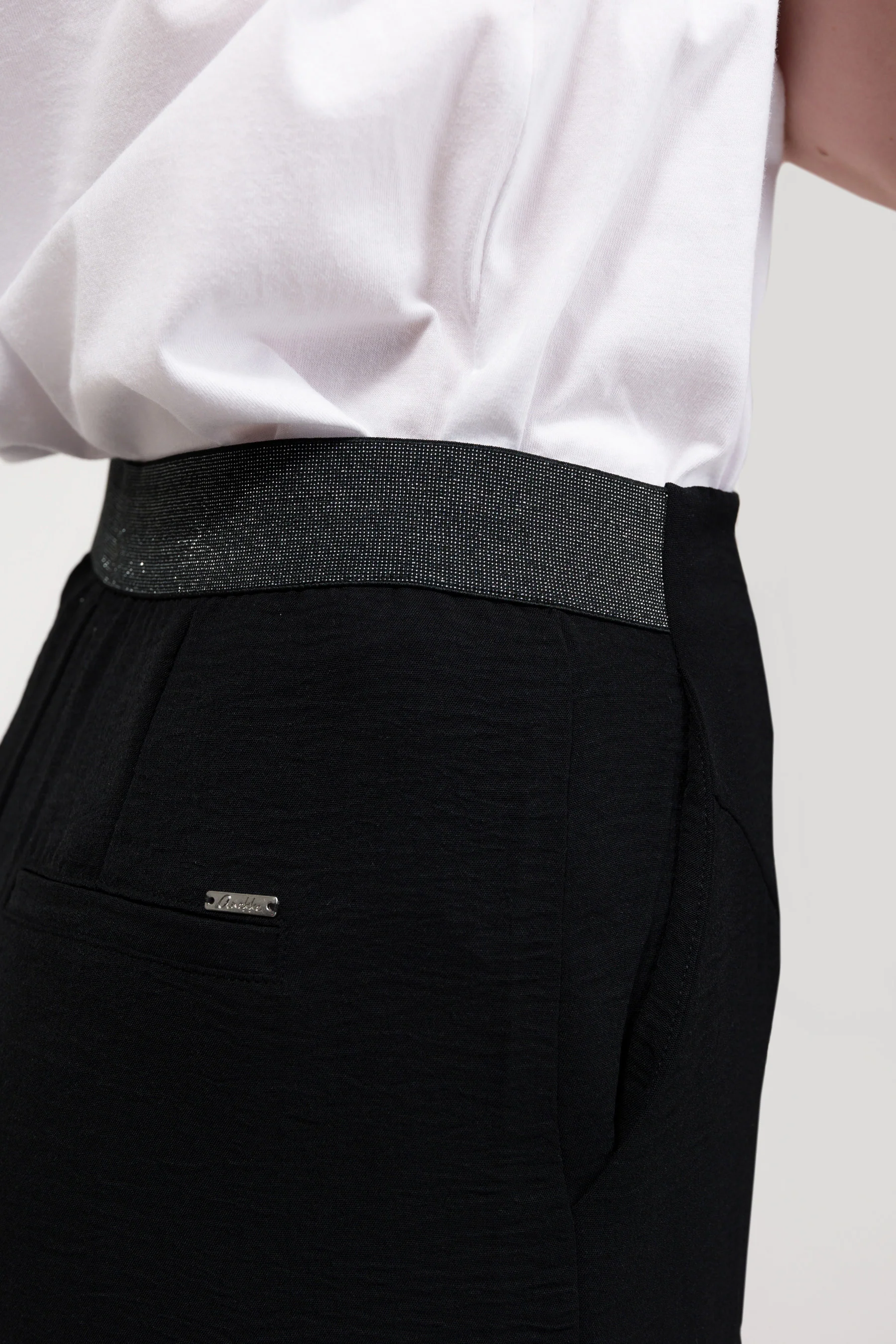 Black trousers - Image 3