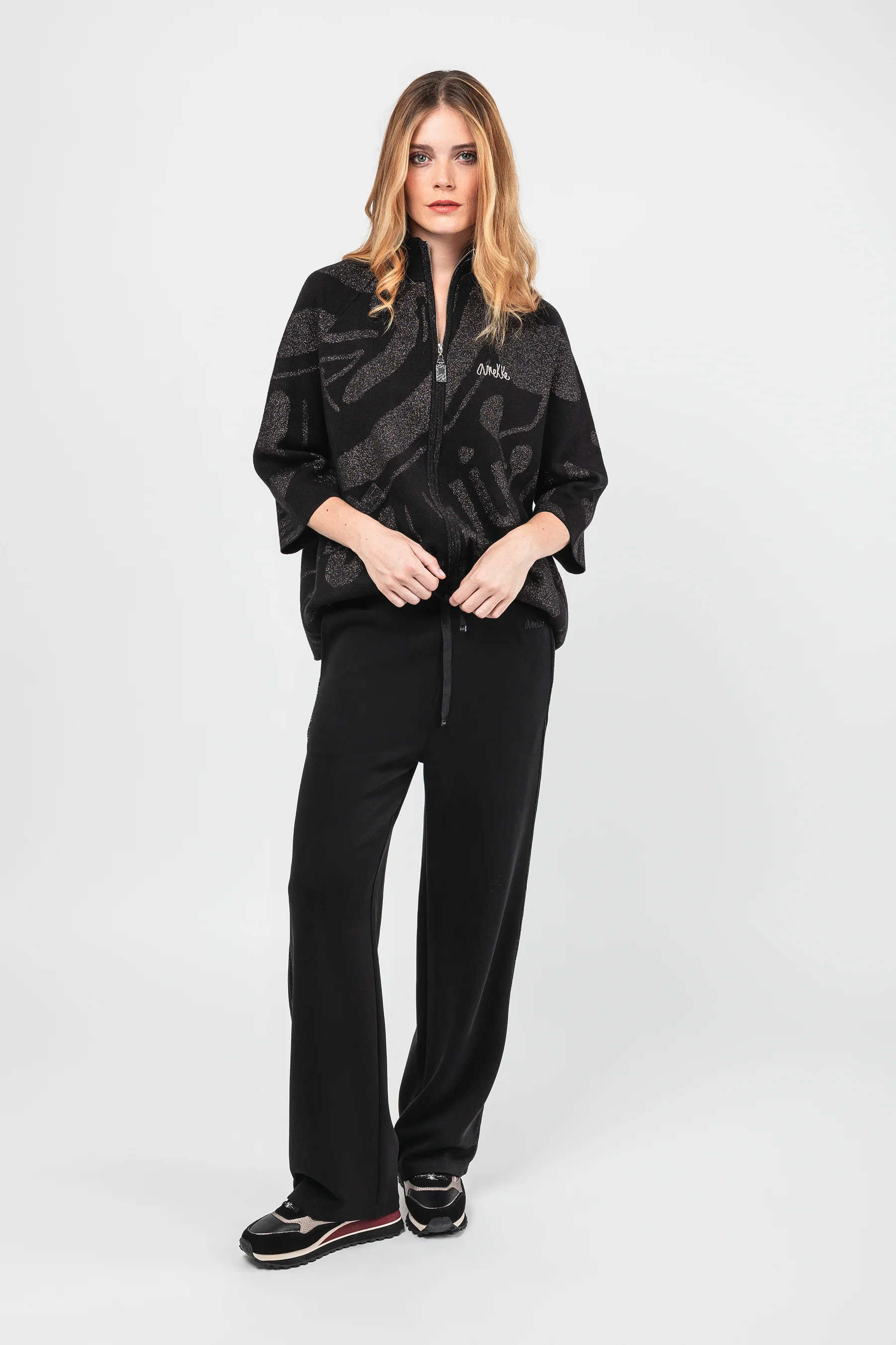 Black trousers - Image 3