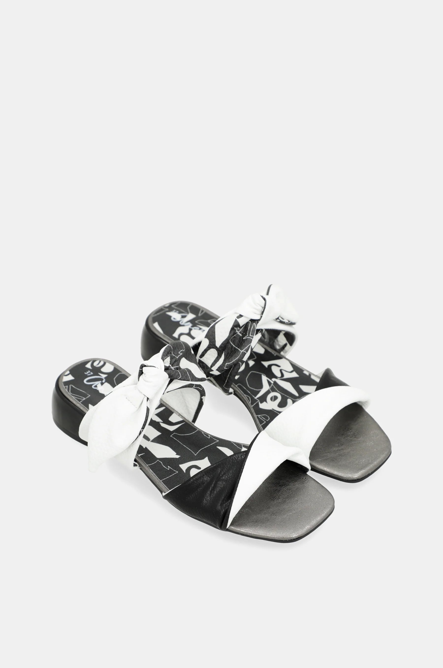 Bloom heeled sandals with knot - Image 3