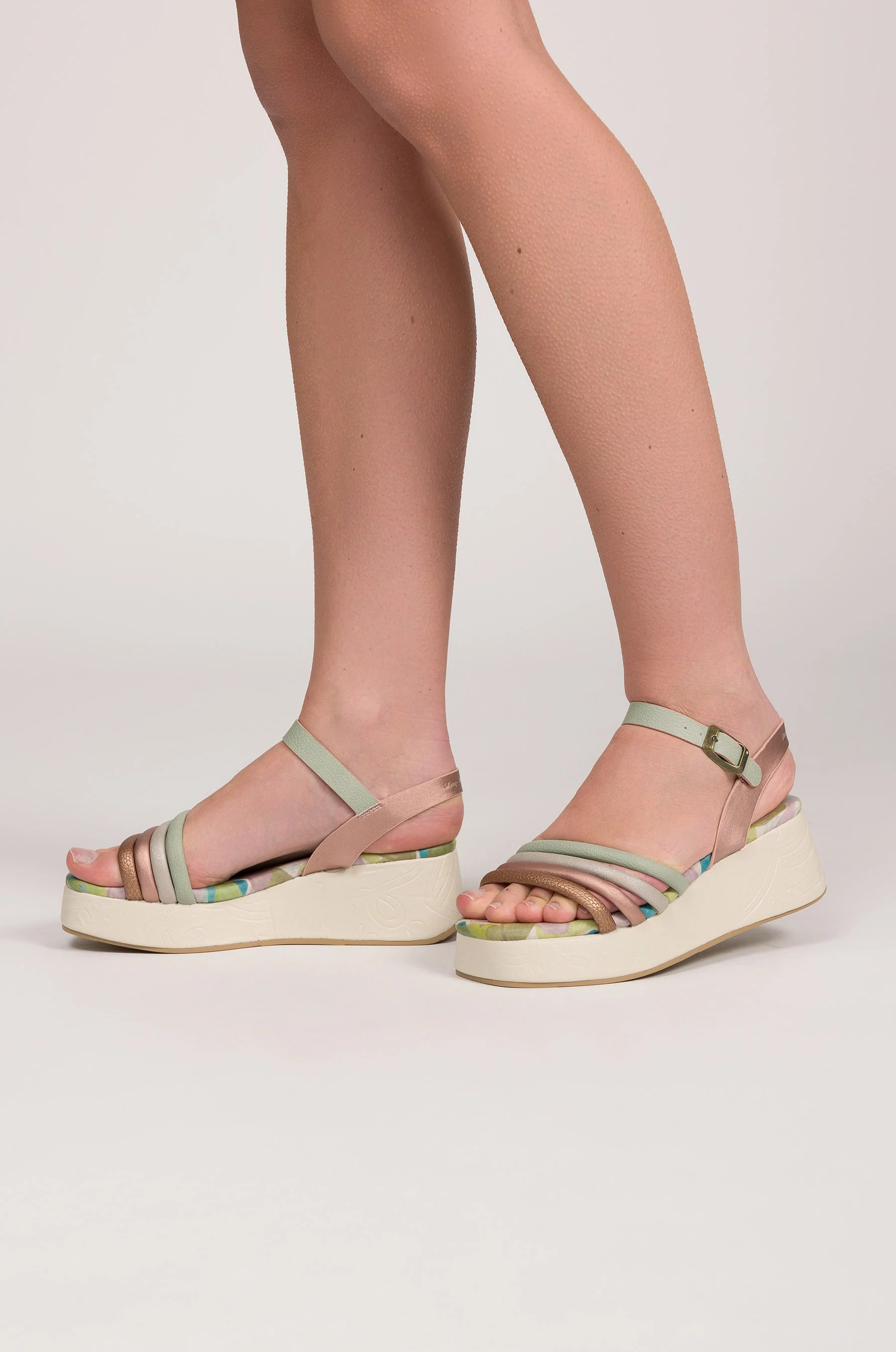 Bloom platform sandals with straps - Image 2