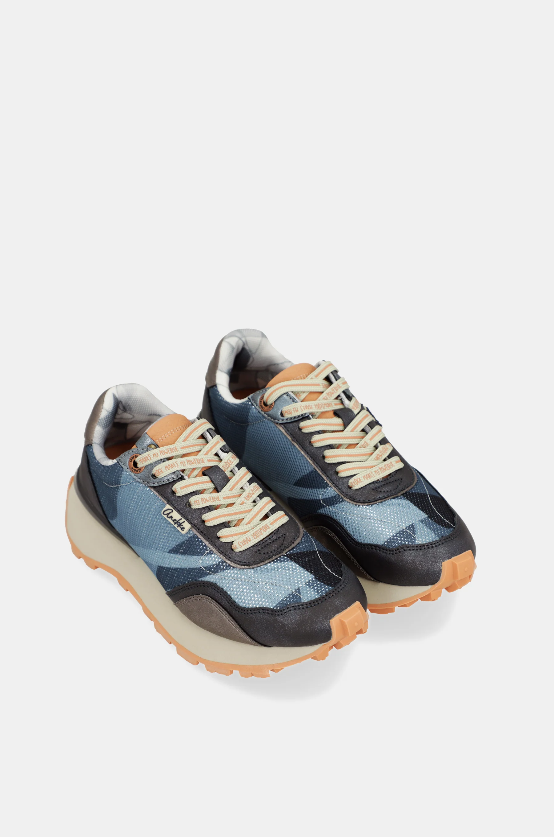 Blue sneakers - Image 3