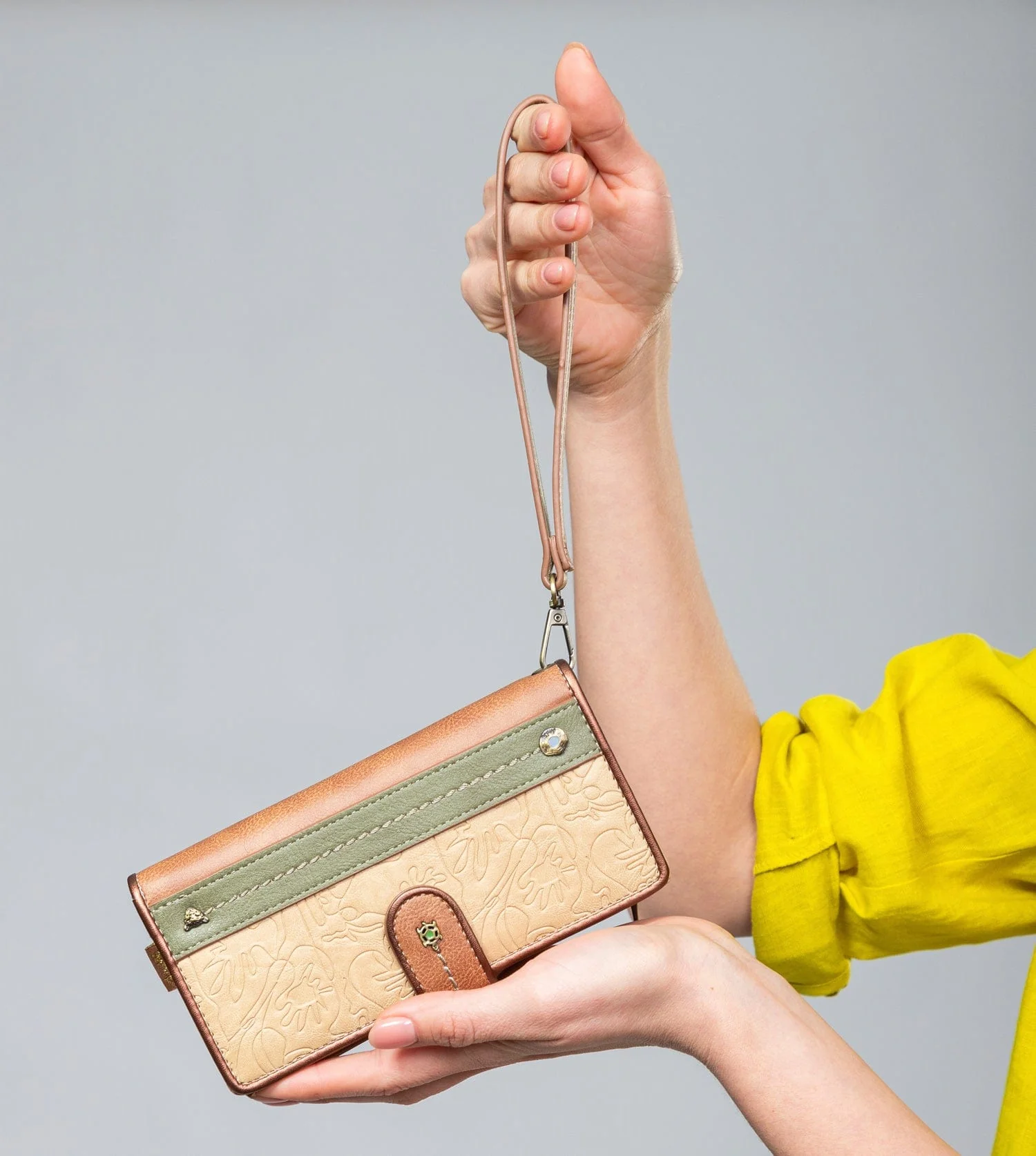 Butterfly large RFID wallet - Image 6