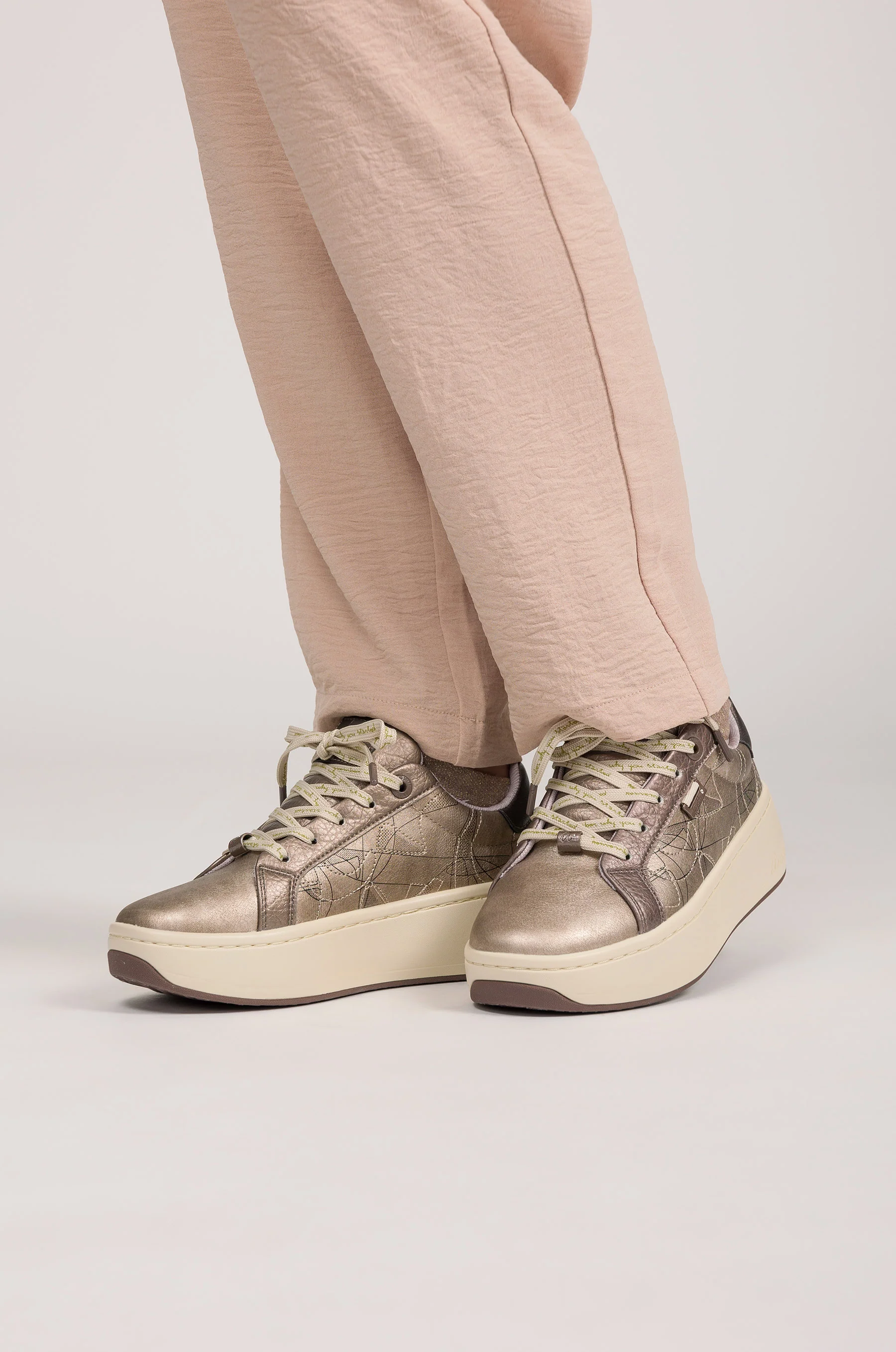 Copper sneakers - Image 2