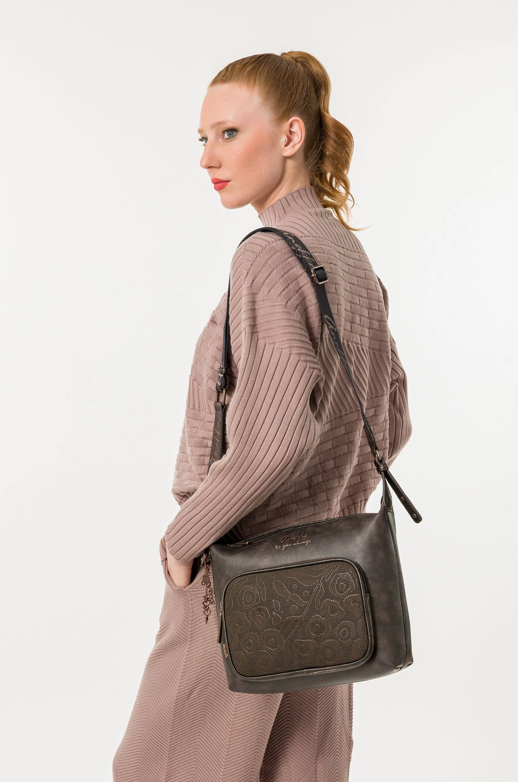 Crossbody bag Mocha - Image 9