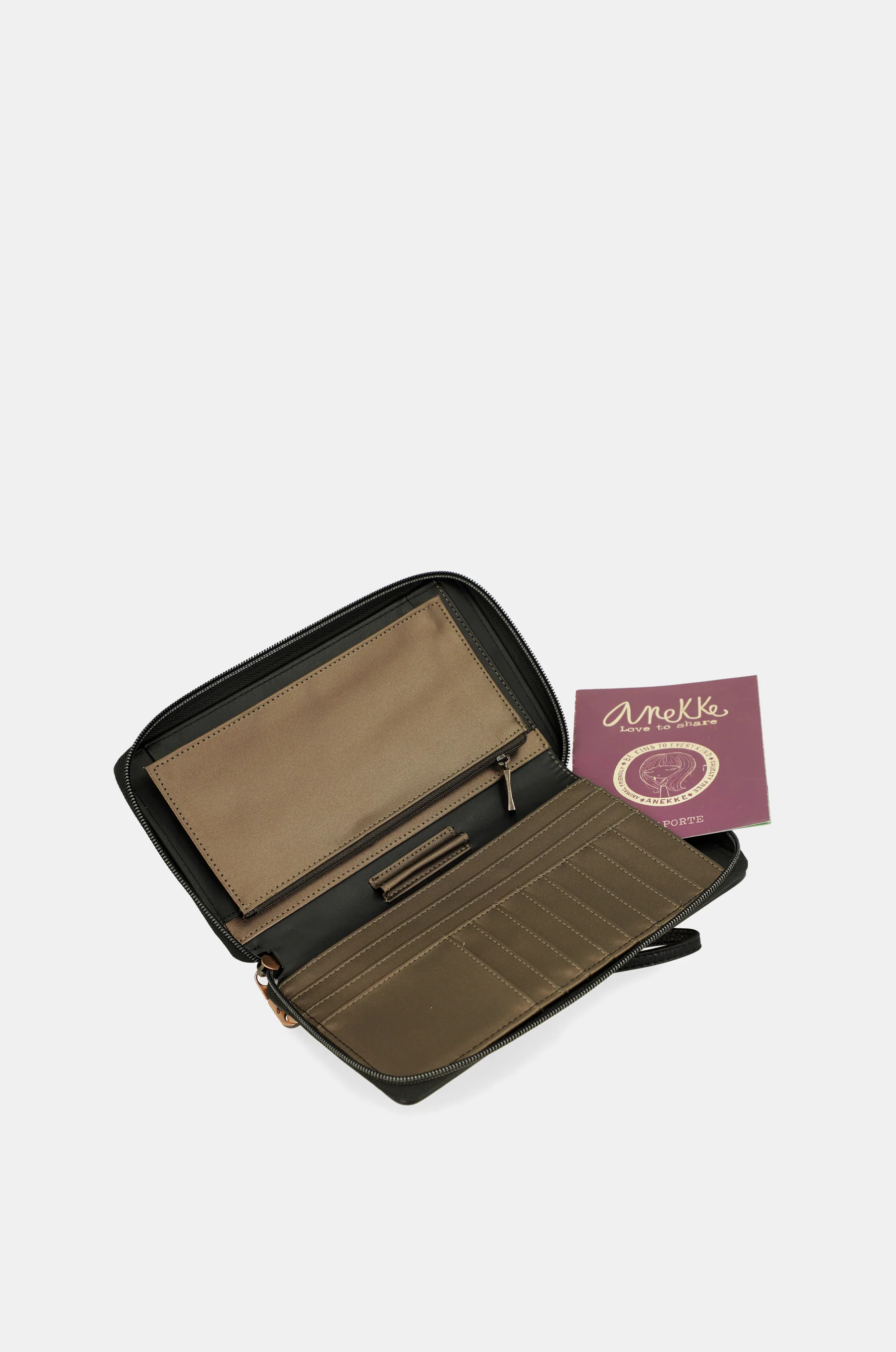 Dreamverse RFID passport wallet - Image 7