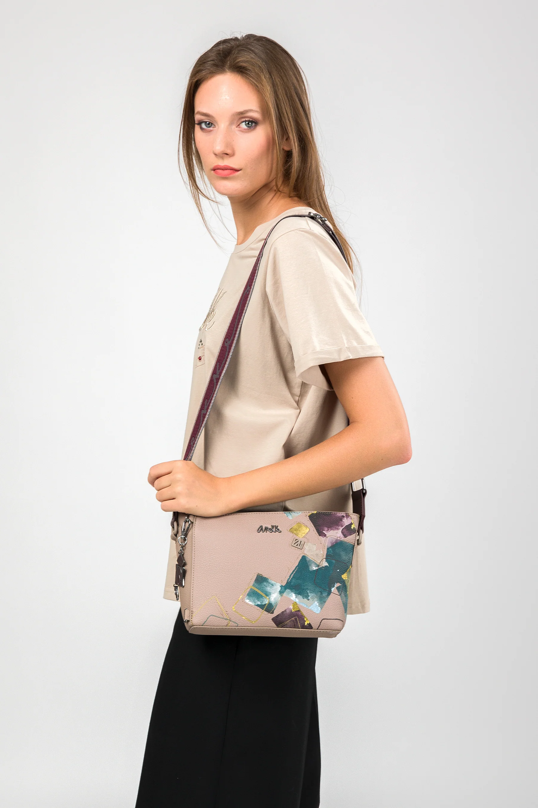 Evolution square crossbody bag - Image 2