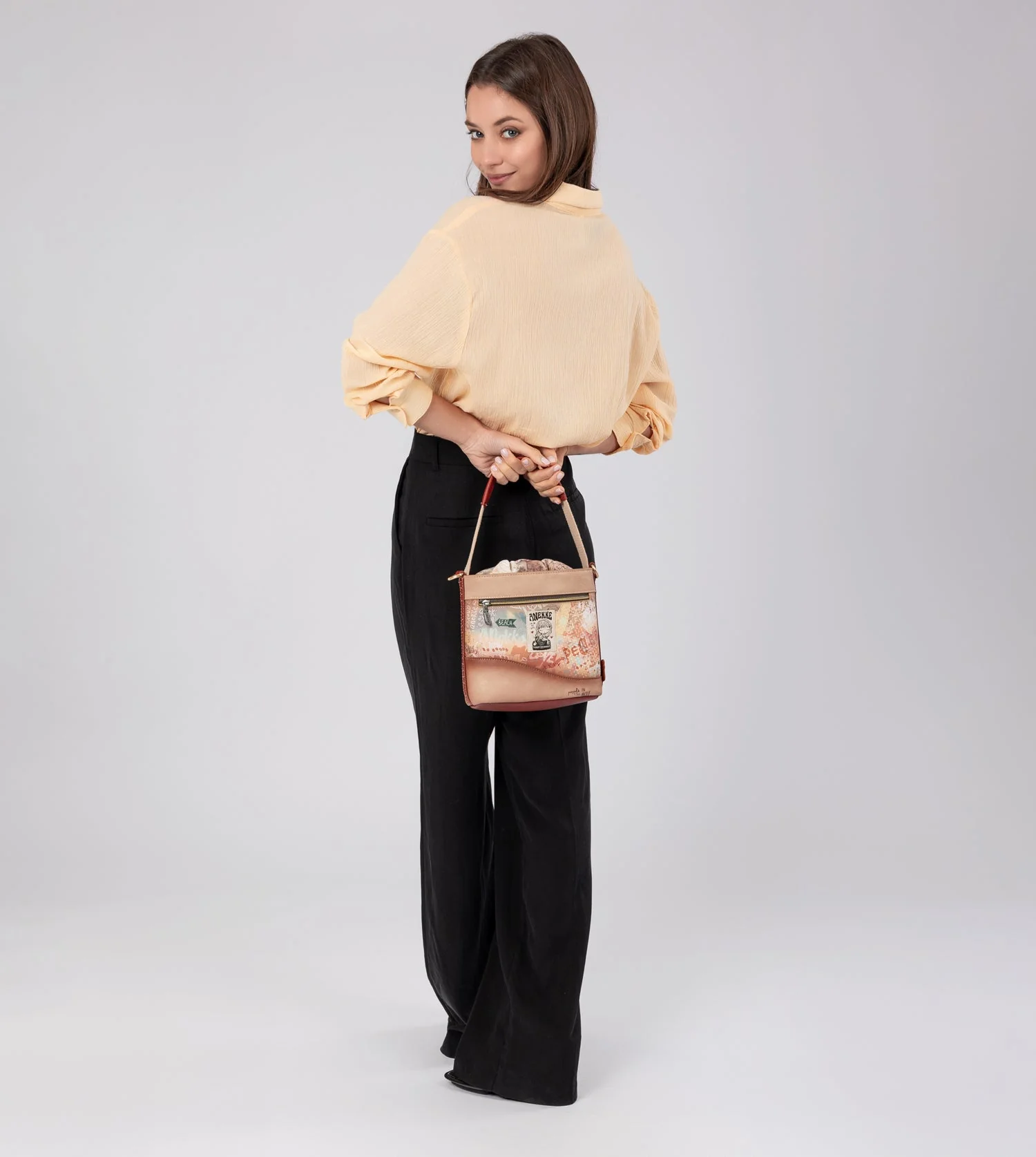 Flowers crossbody bag with rope closure - Image 6