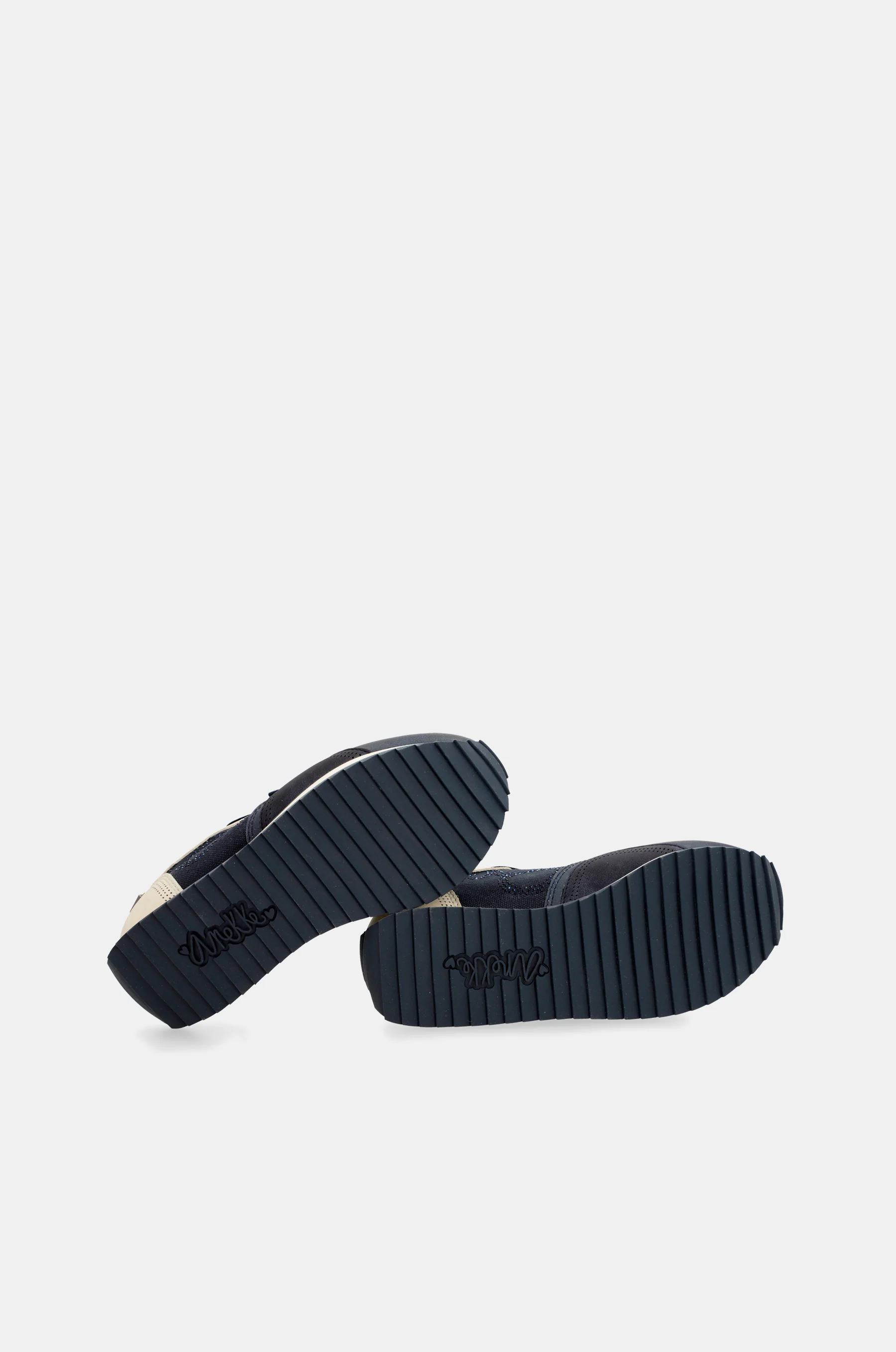Hollywood navy blue sneakers - Image 8