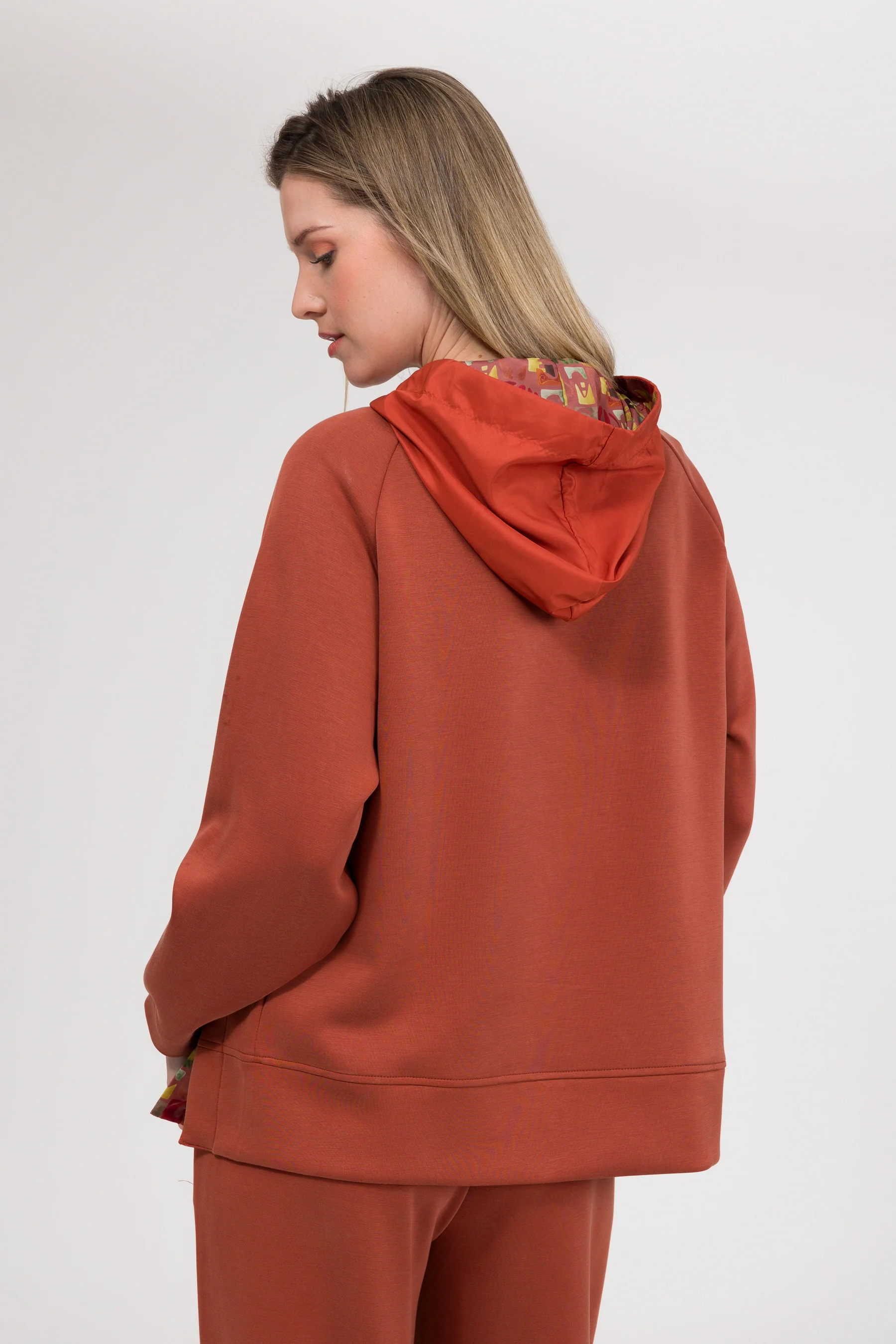 Long-sleeve hoodie - Image 4