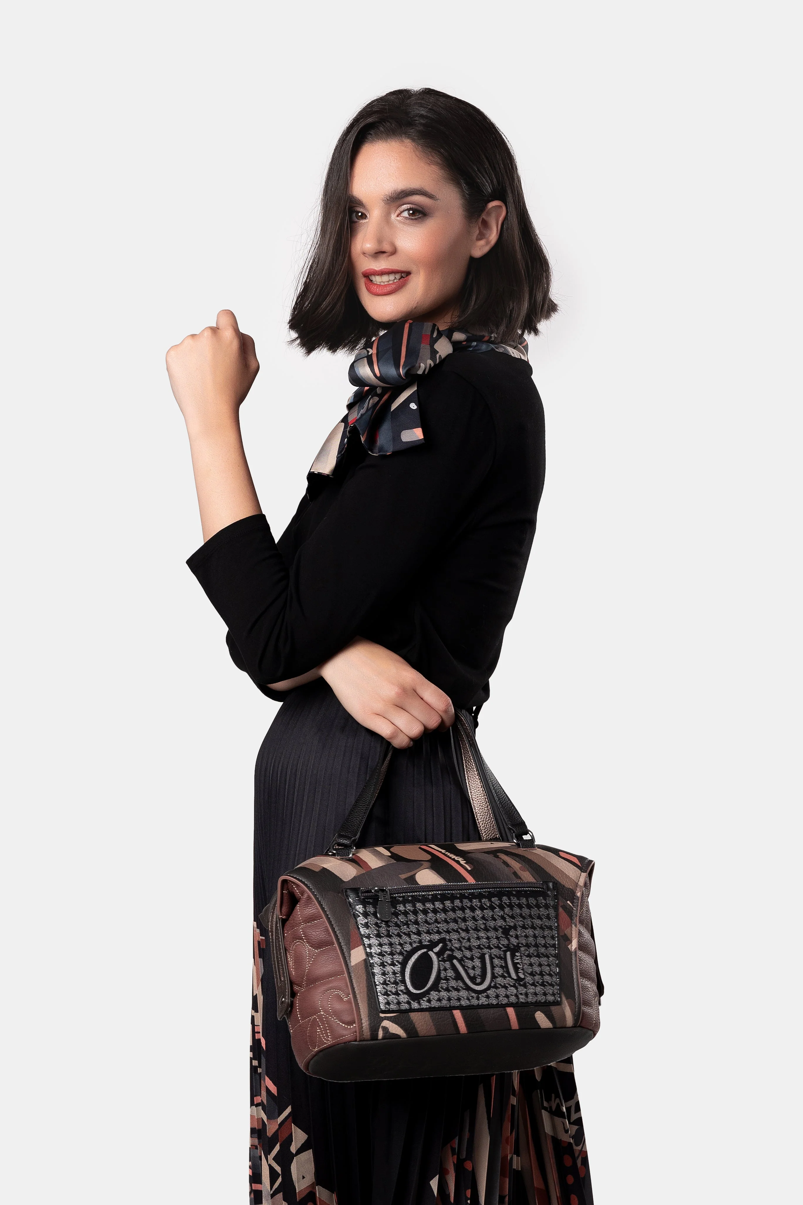 Mademoiselle handbag with shoulder strap - Image 5