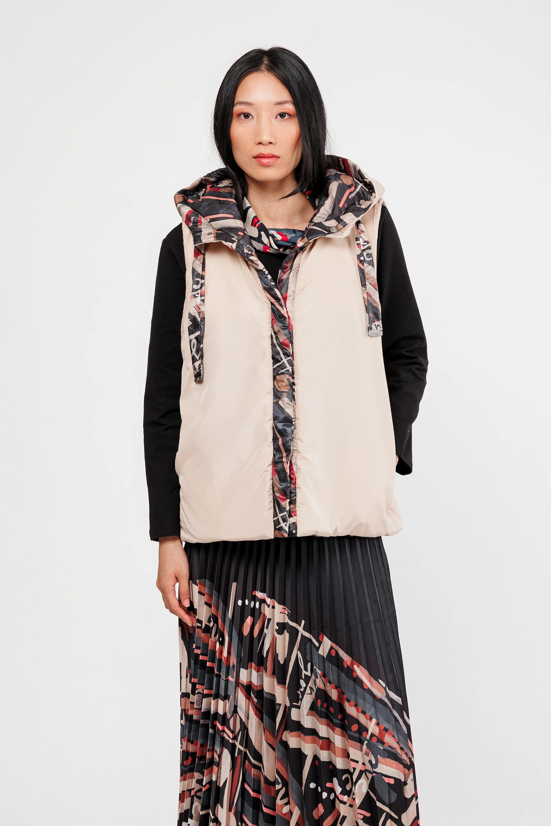 Mademoiselle reversible vest - Image 2