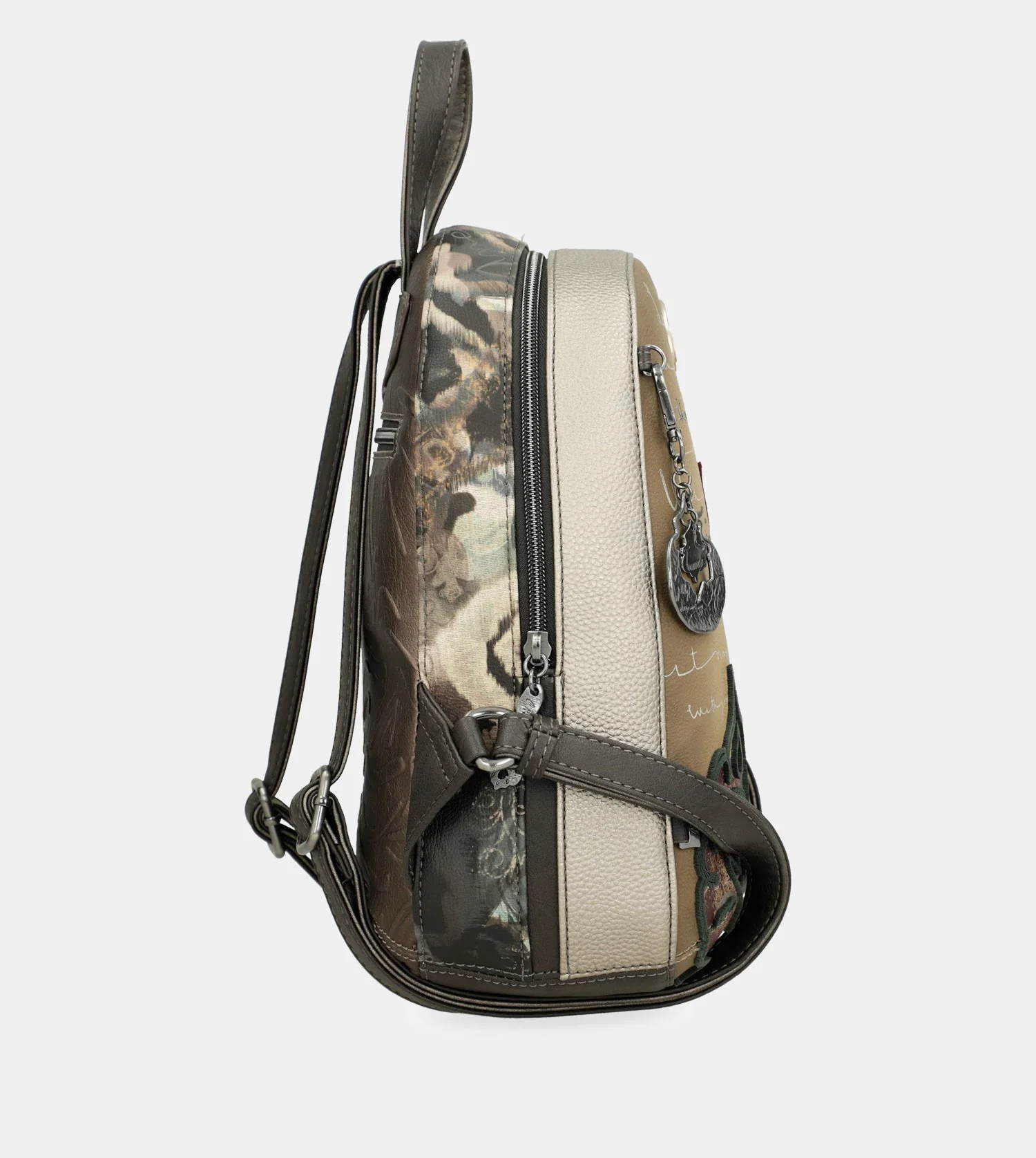 Manifesto backpack for leisure use - Image 4