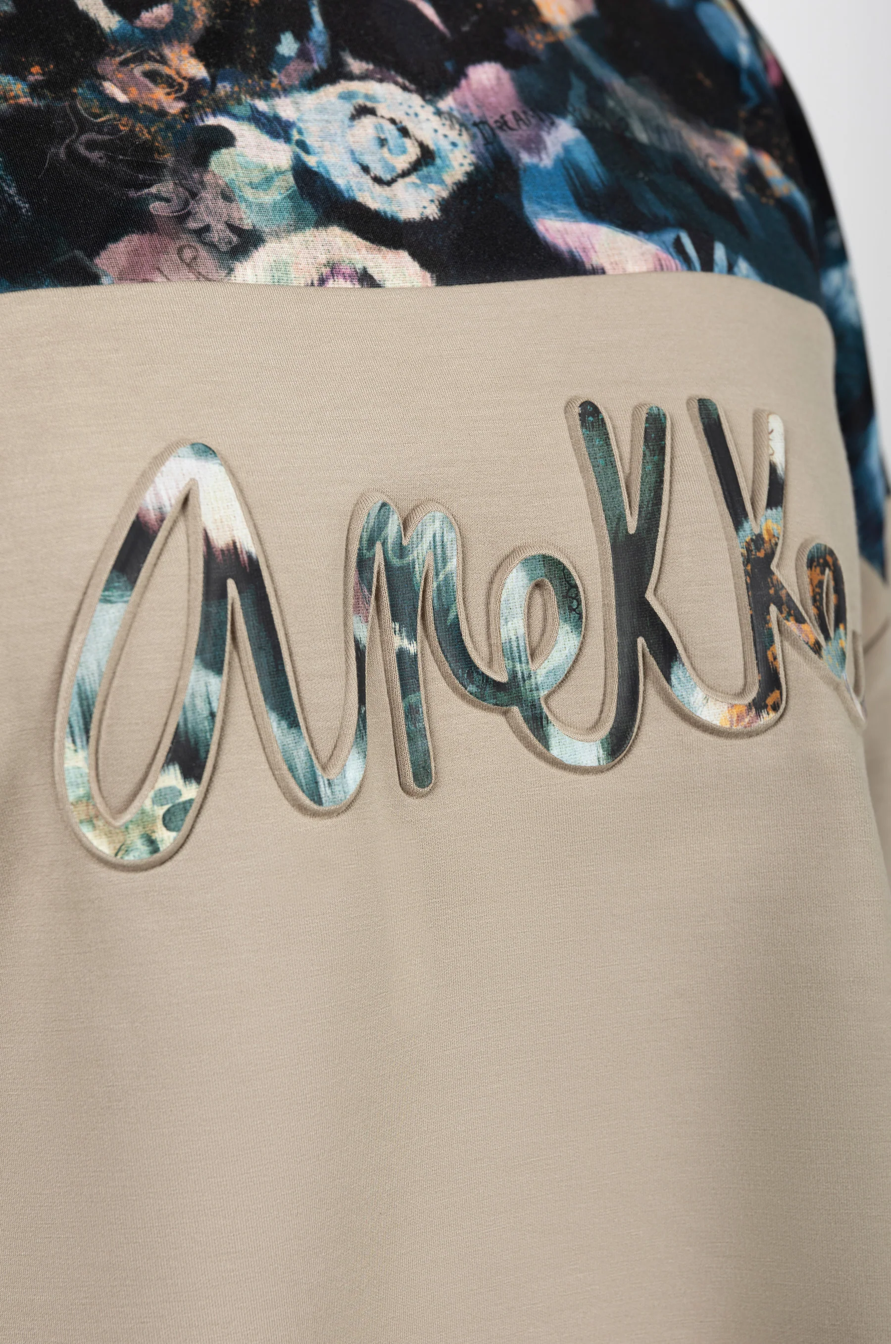 Manifesto sweatshirt - Image 2