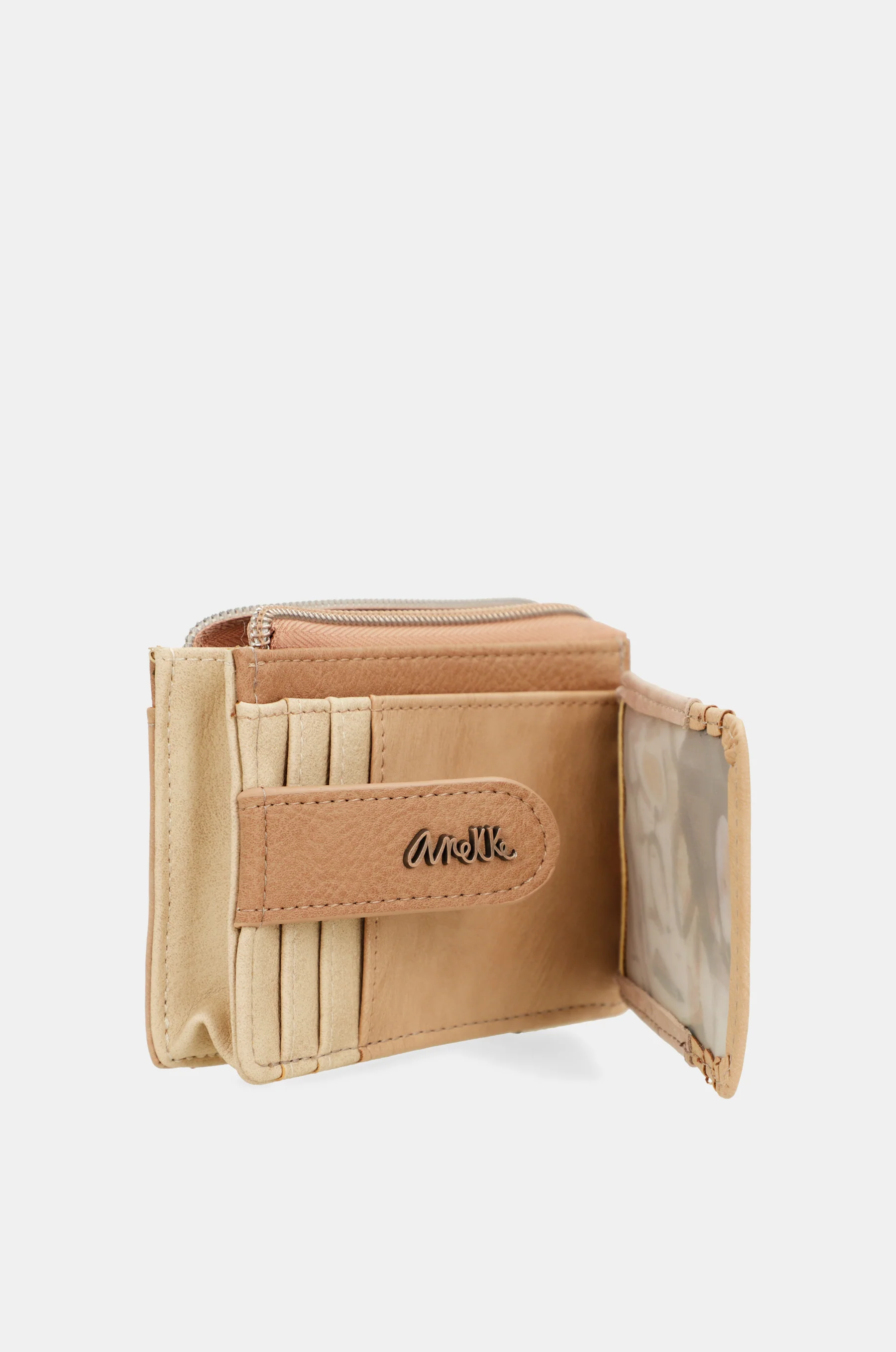 Cardholder Memories - Image 8