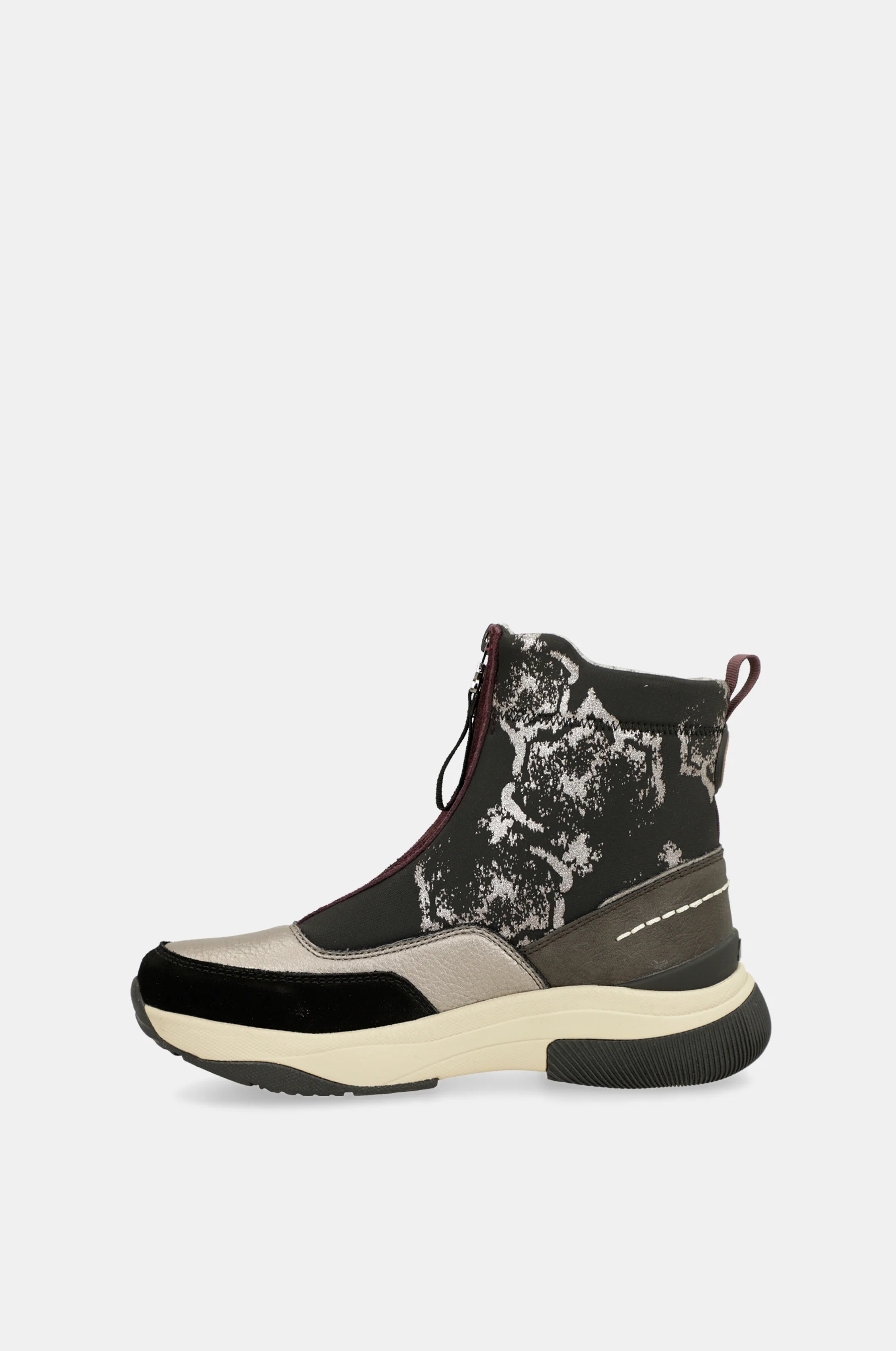 Metallic black sporty ankle boot - Image 8