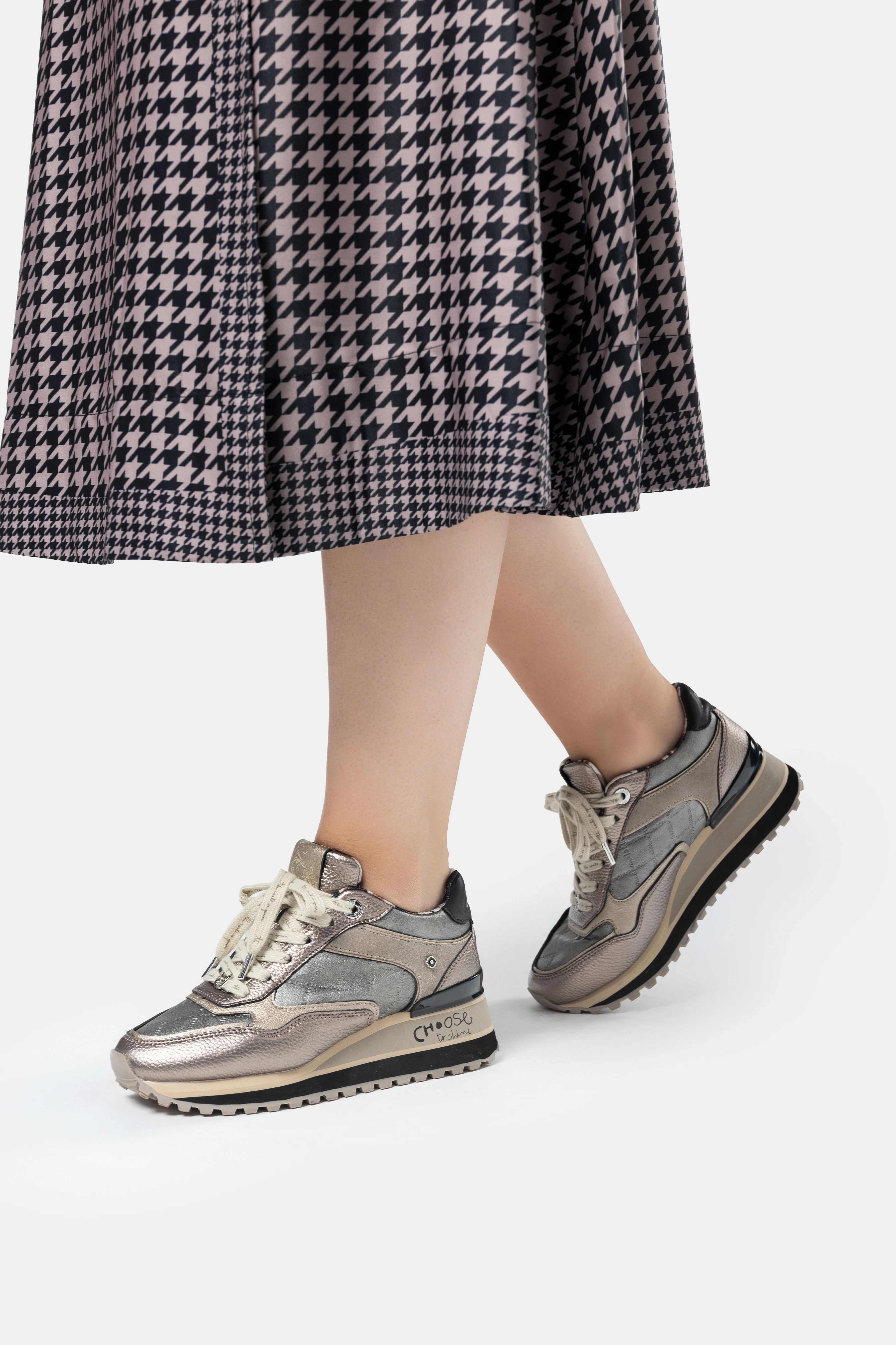 Metallic platform sneakers - Image 2