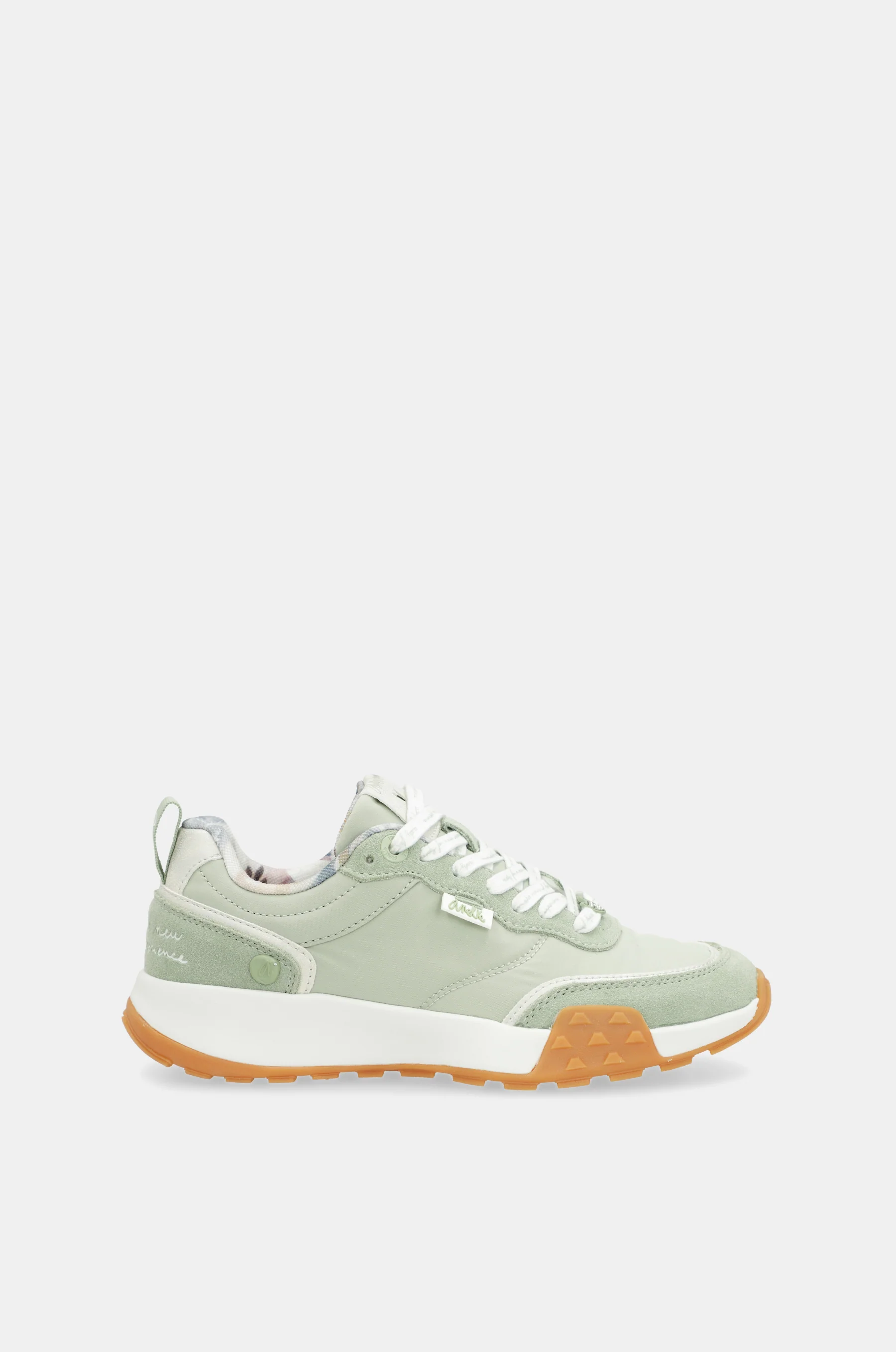 Retro sneakers Memories