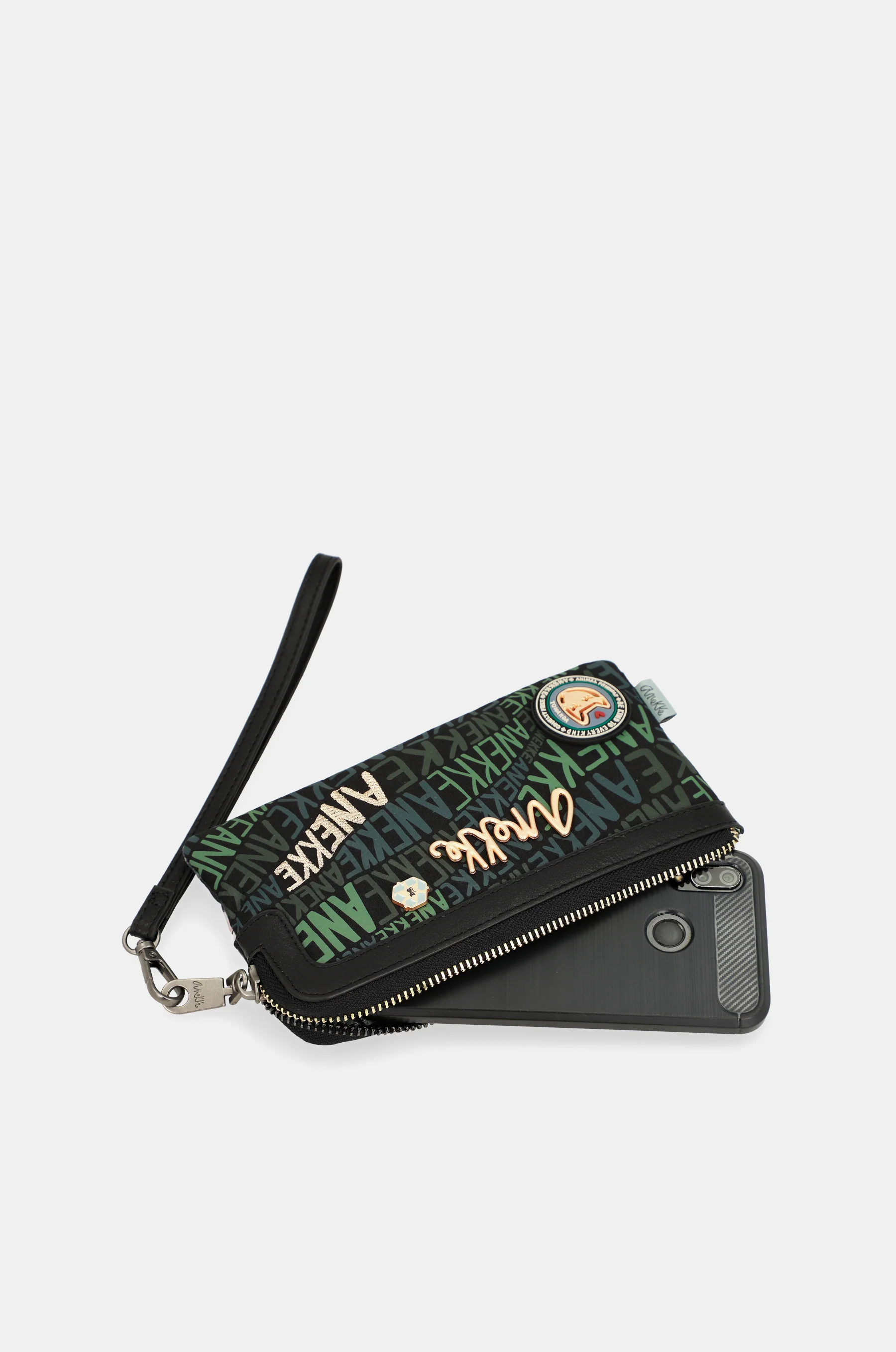 Nature Woods coin purse with hand strap - Image 7