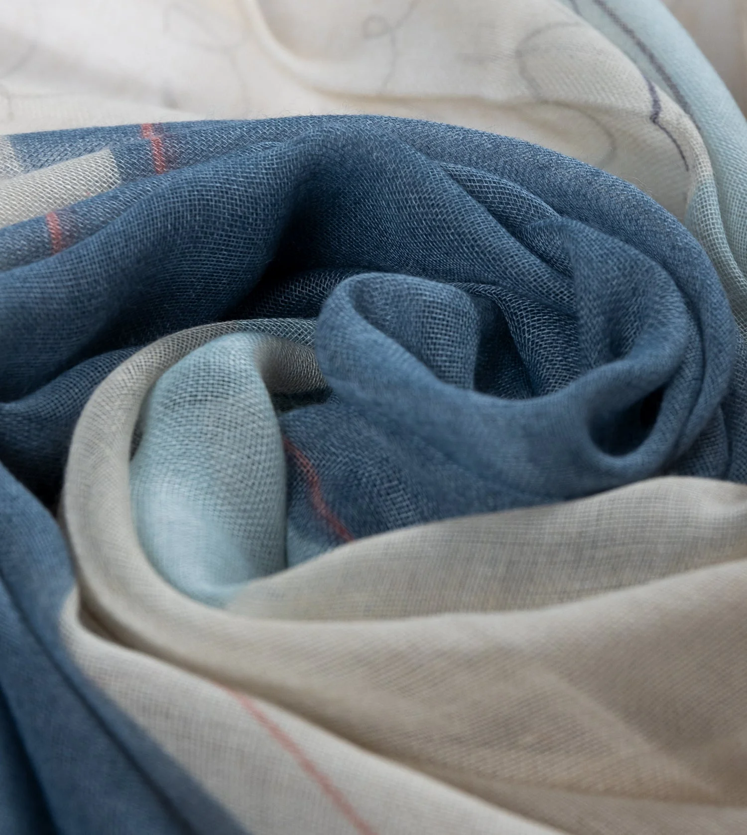 Multicolor Ole scarf - Image 3