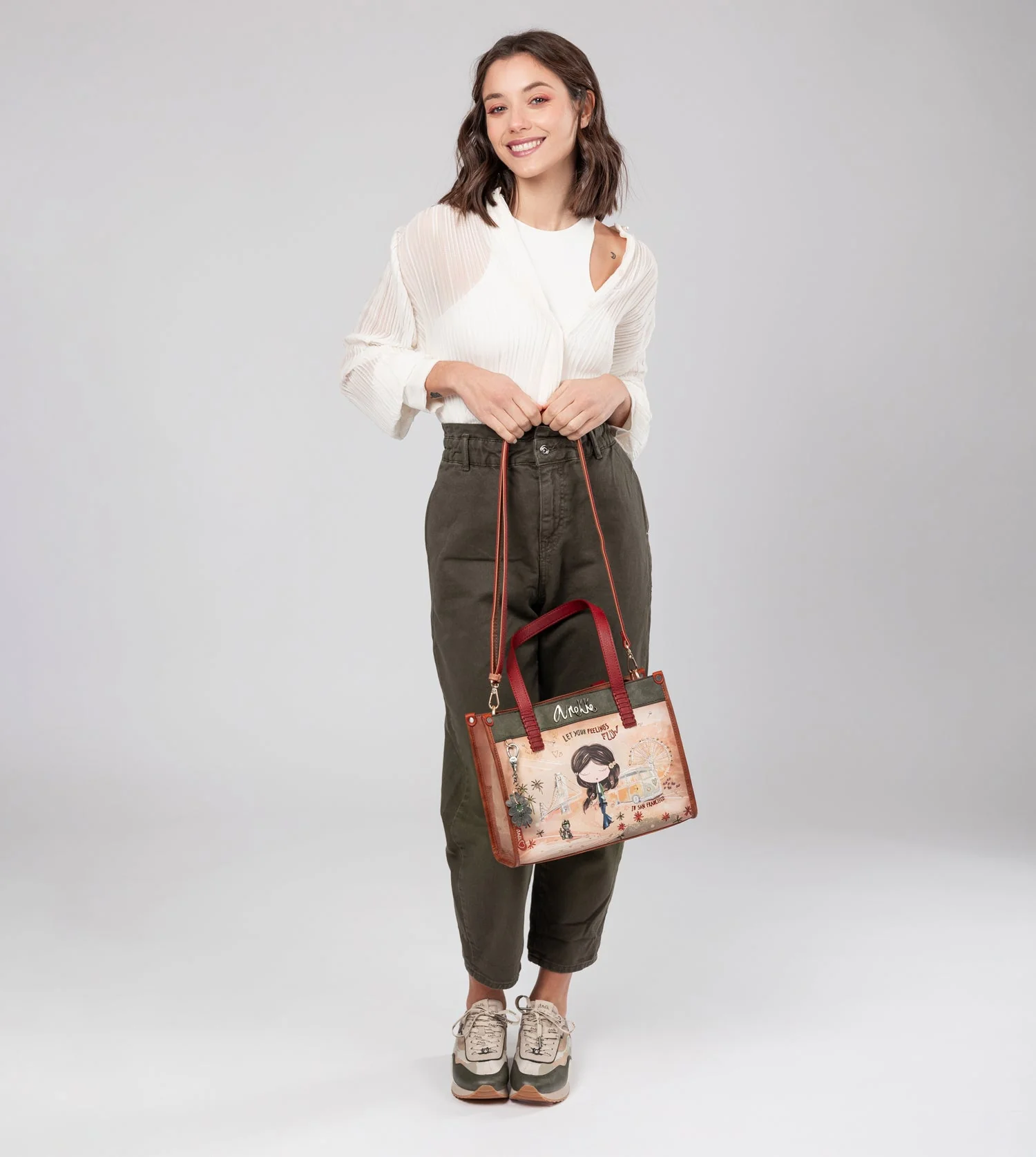 Peace & Love camel tote - Image 6