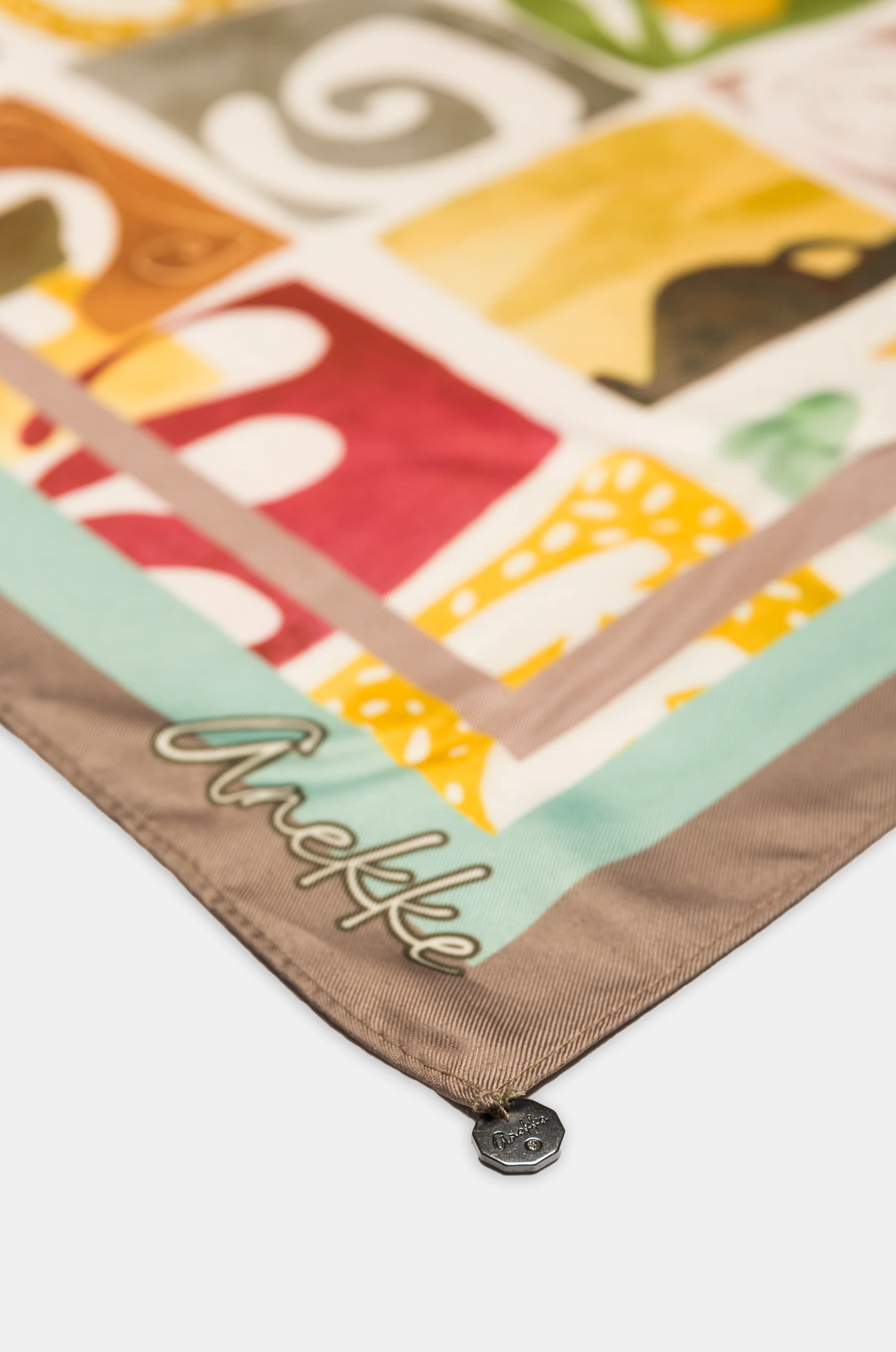 Printed square scarf Amphora - Image 5