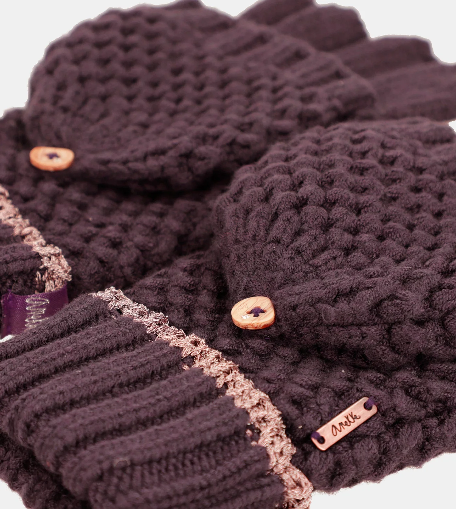 Purple knitted mittens - Image 3