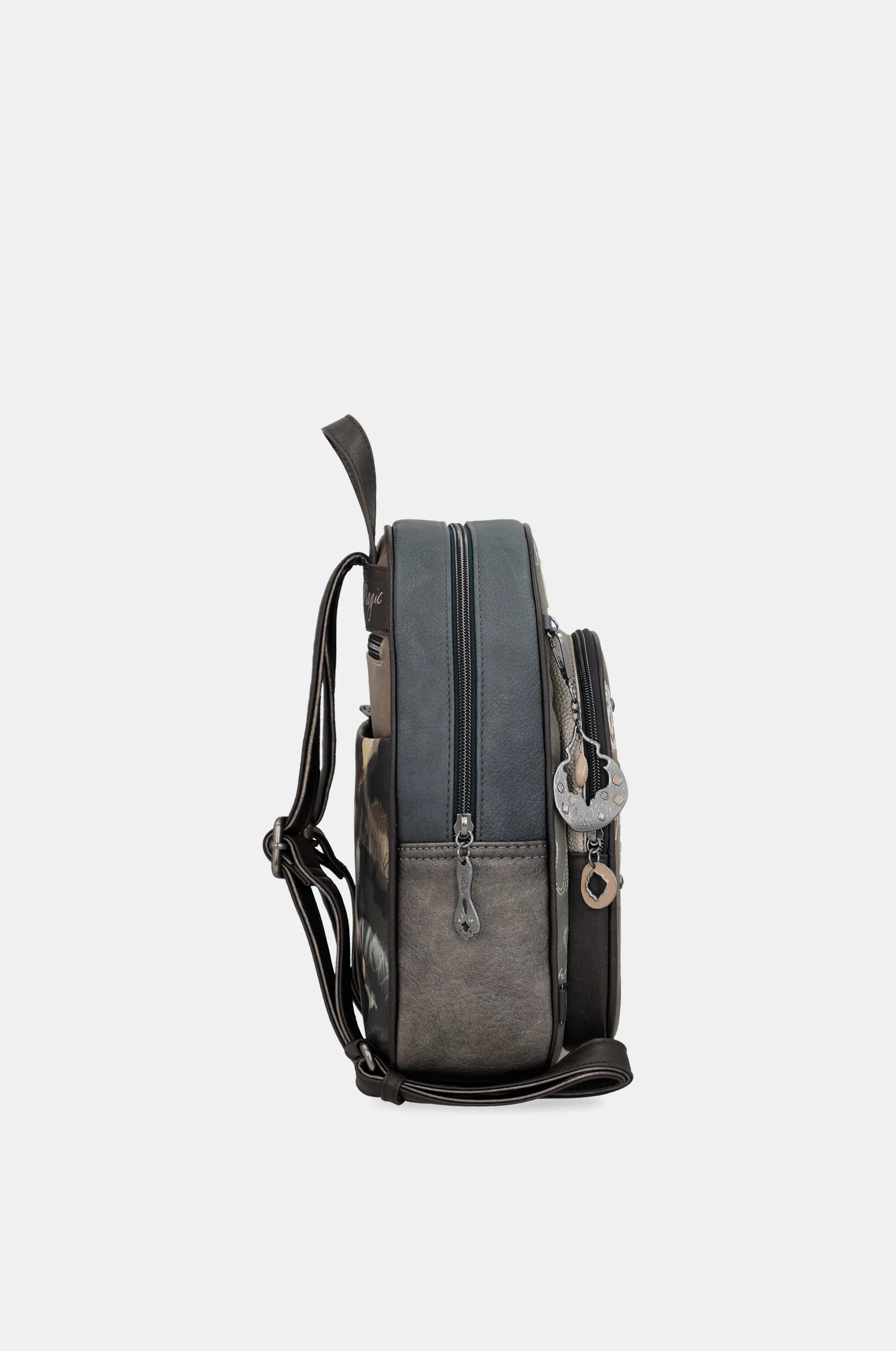 Real backpack with front pocket - Image 4