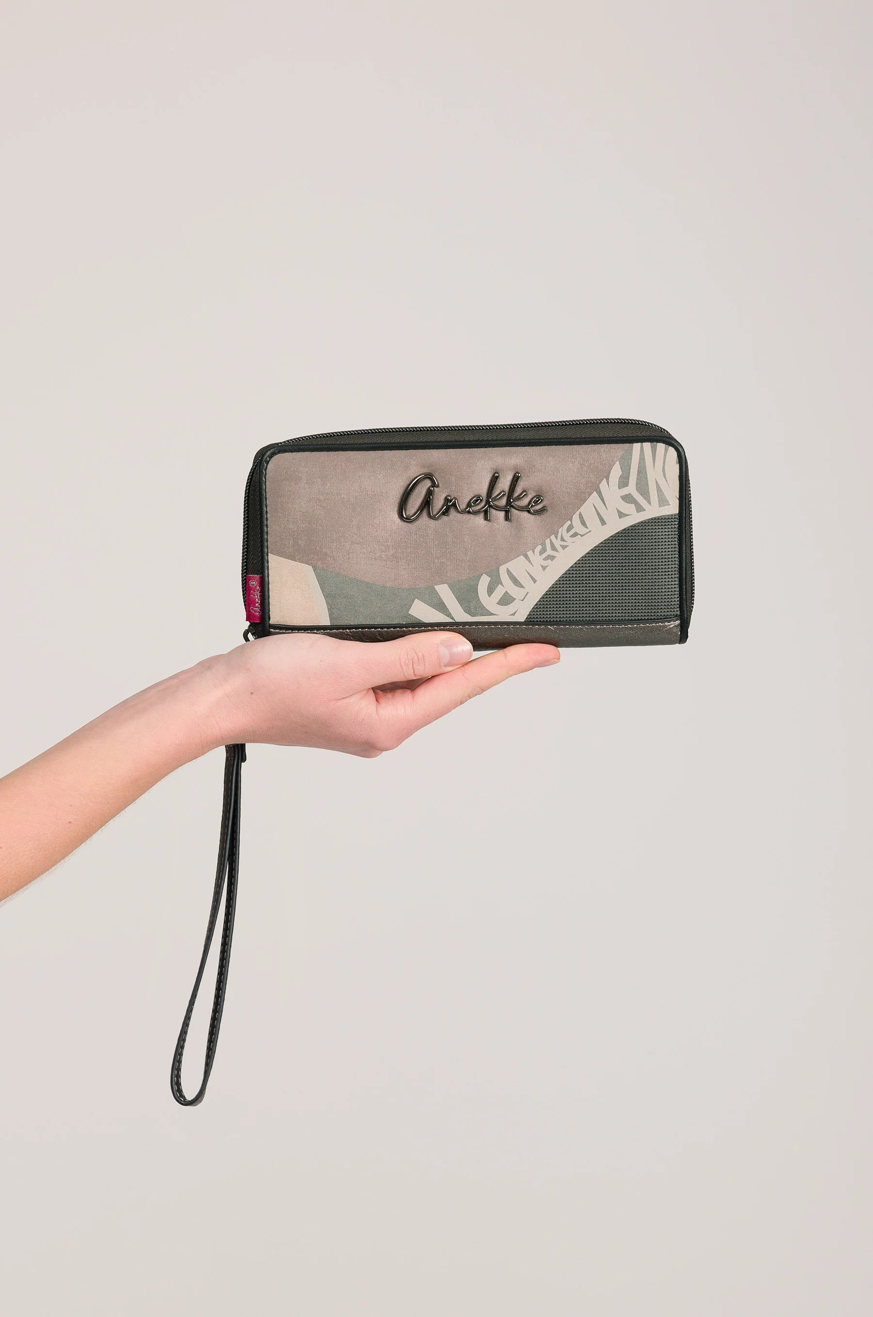 Rigid RFID wallet Khroma - Image 3