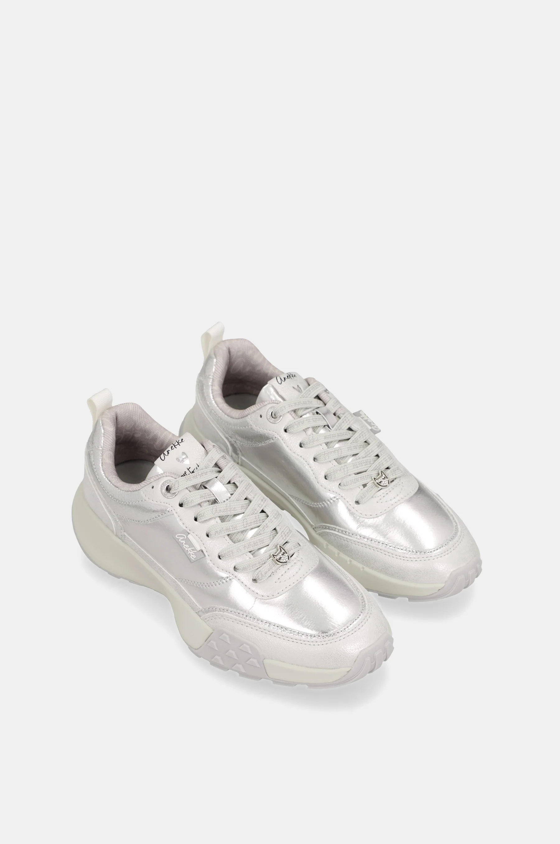 Silver sneakers - Image 3