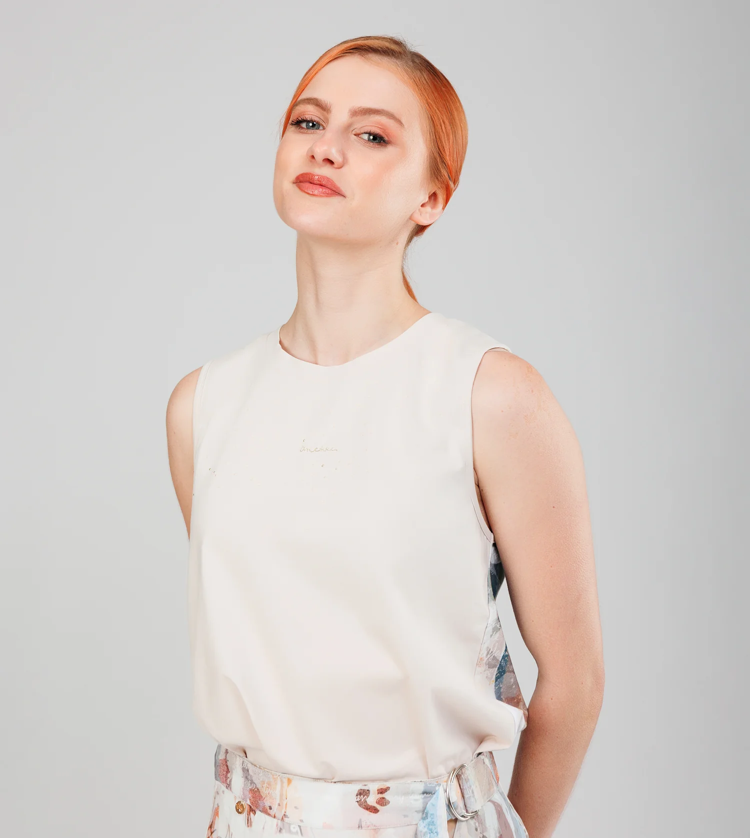 Sleeveless T-shirt Memories - Image 2