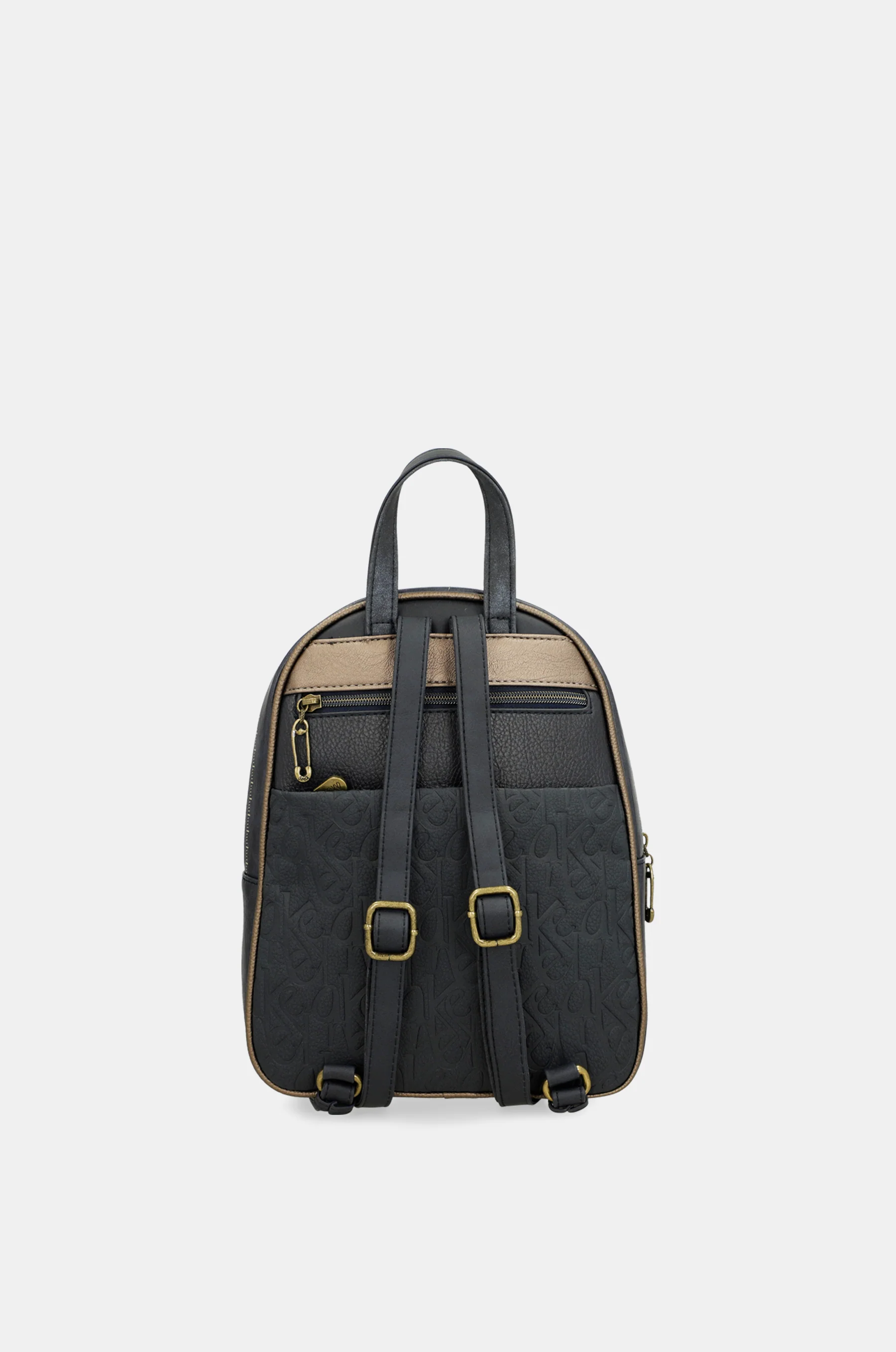 Studio backpack with front pocket - Image 3