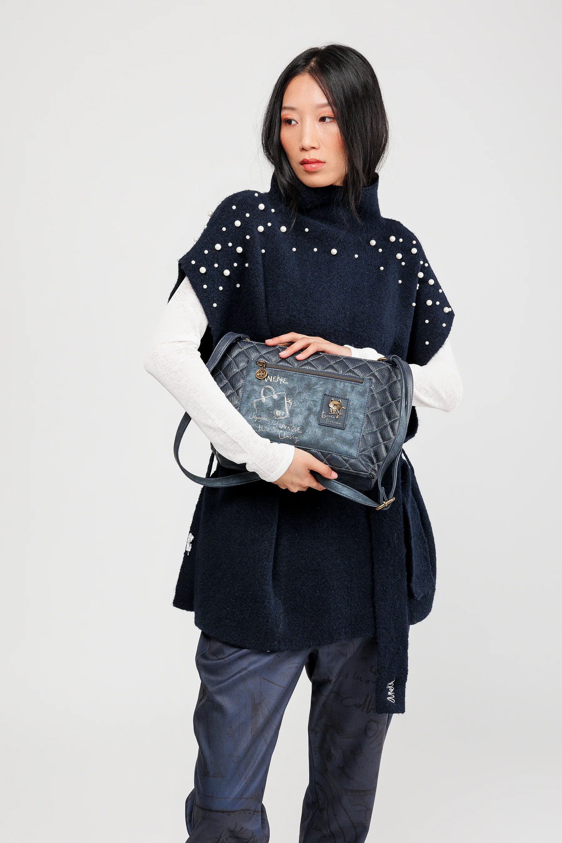 Studio medium crossbody bag - Image 4