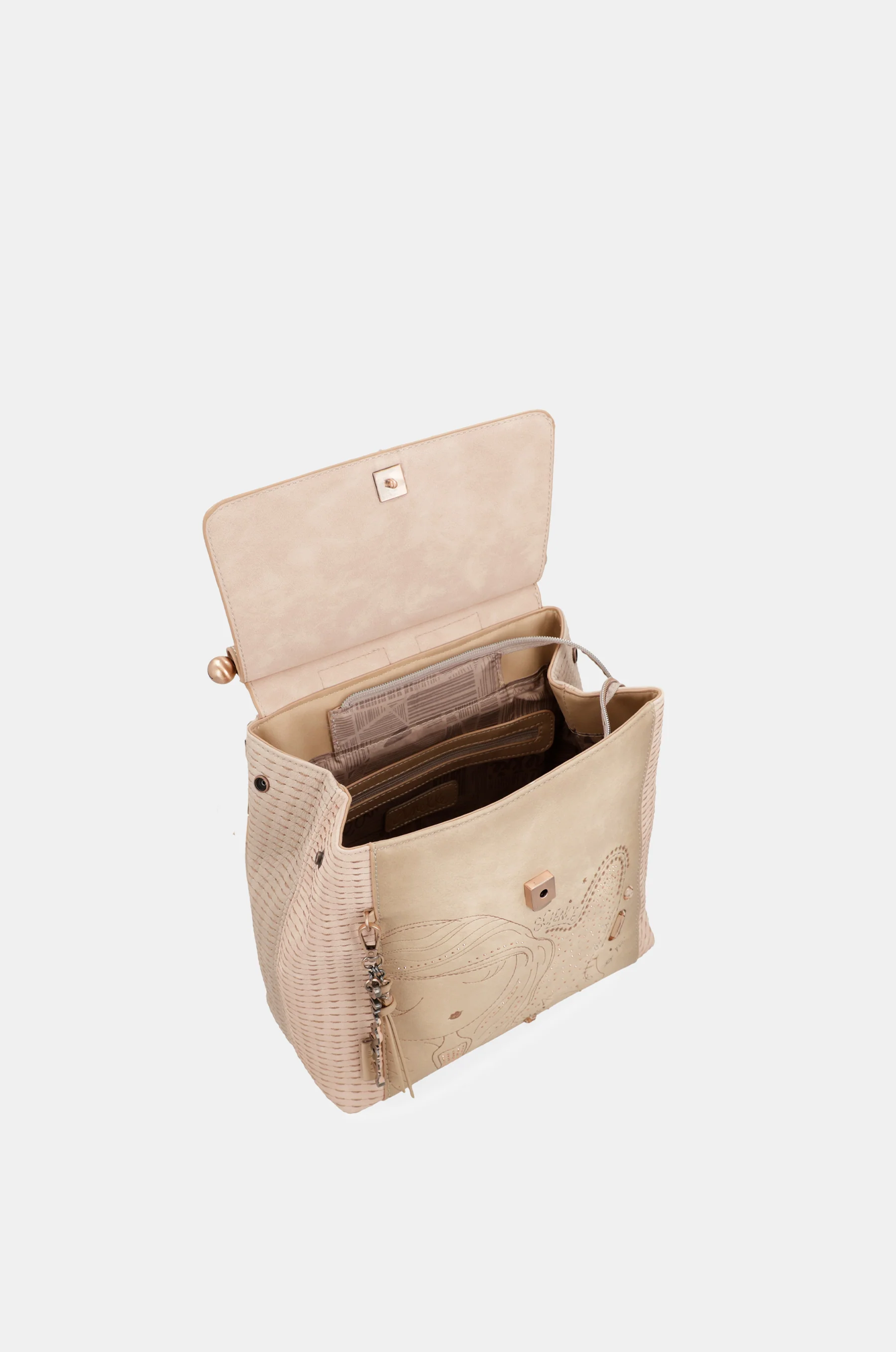 Studio nude backpack with flap - Image 5