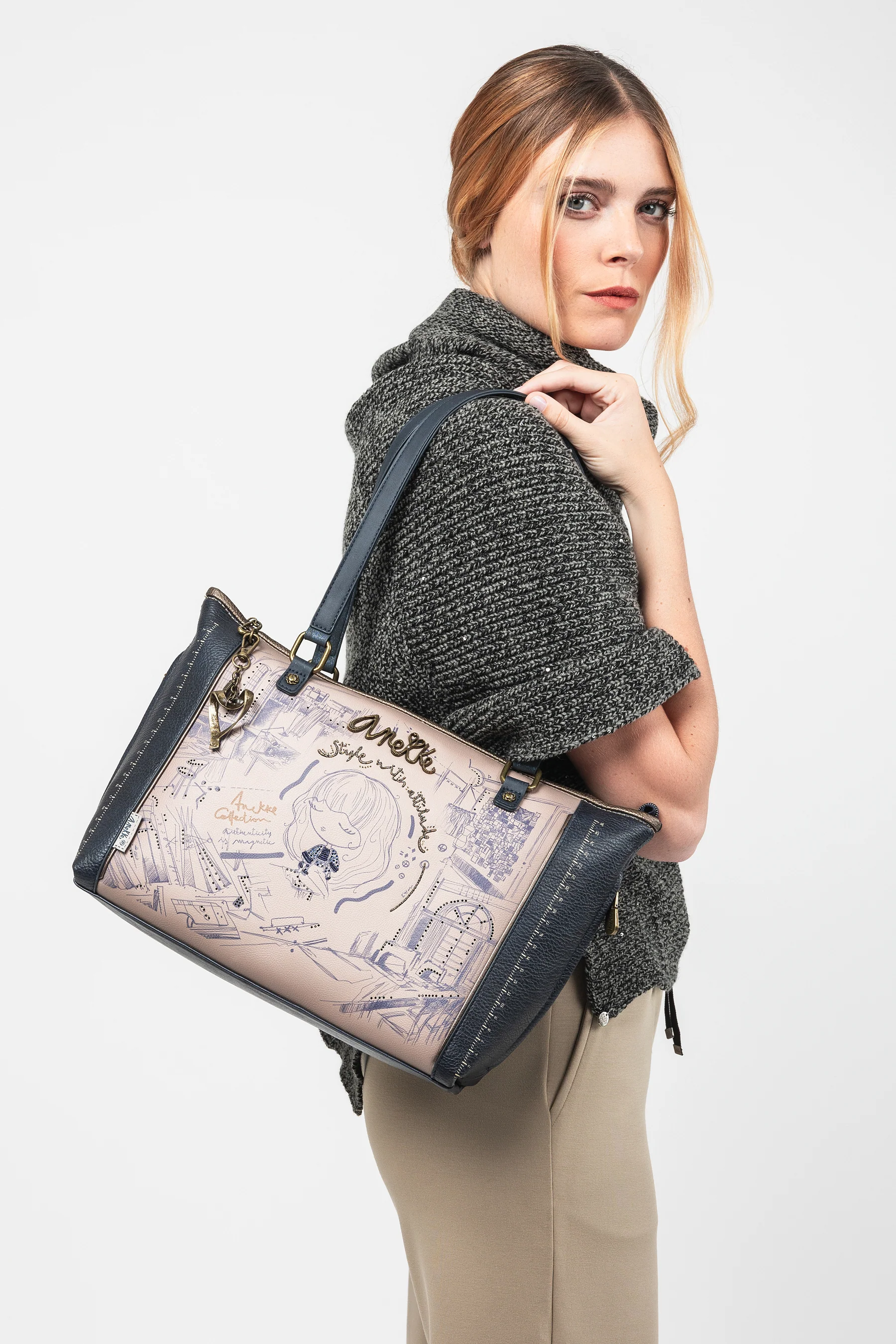 Studio shopper bag with shoulder strap - Image 2