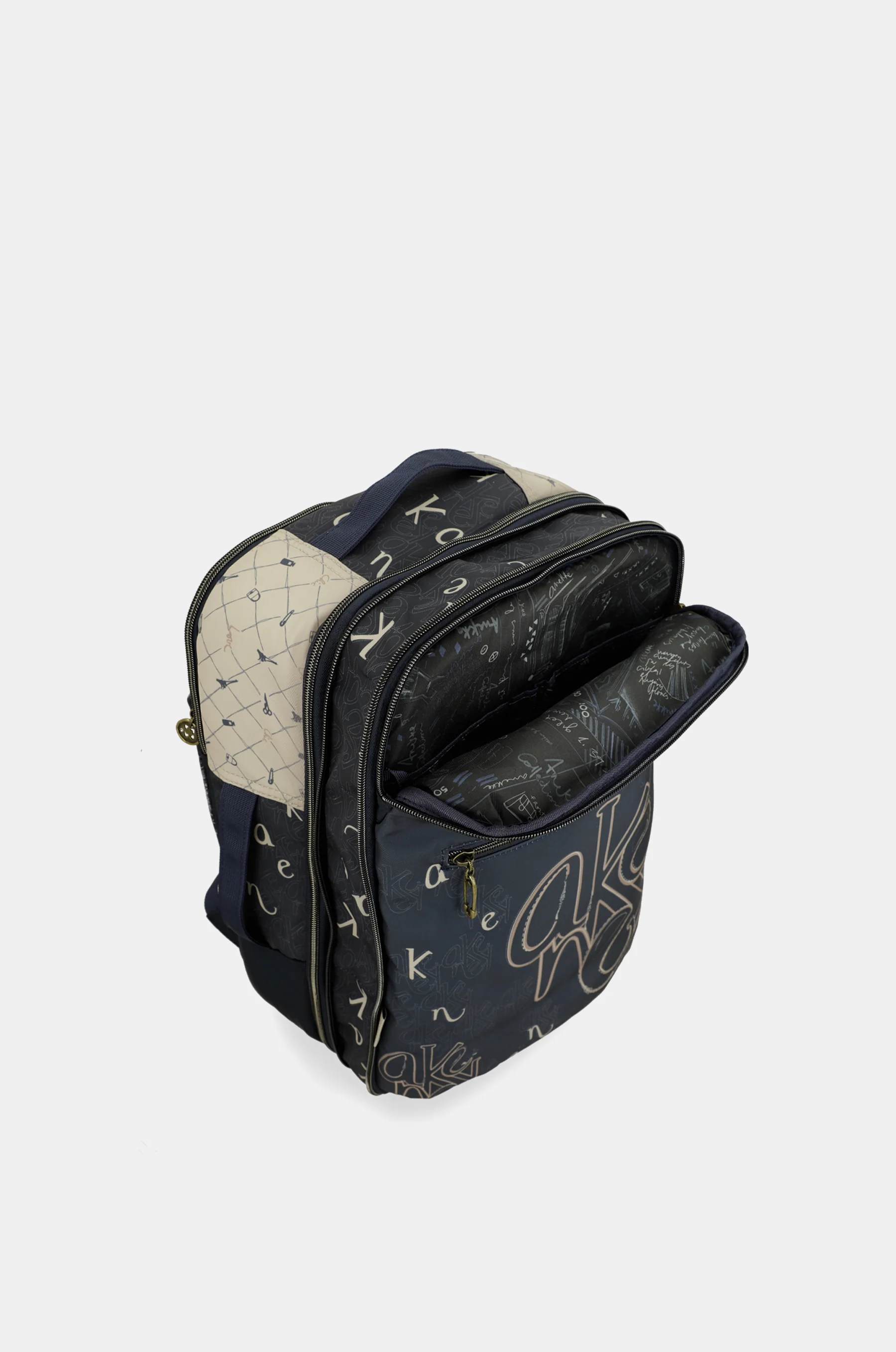 Studio travel backpack - Image 7