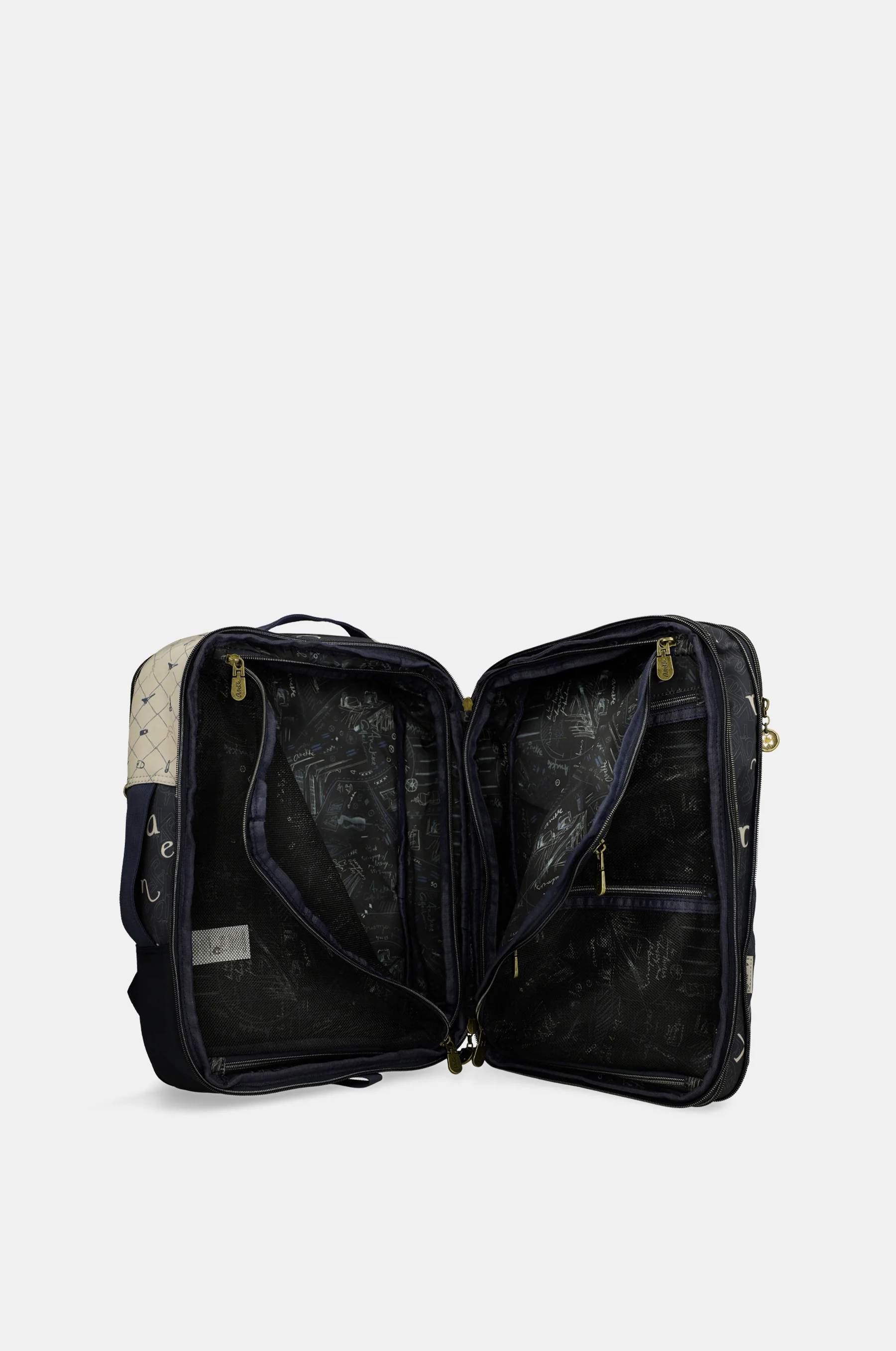 Studio travel backpack - Image 8