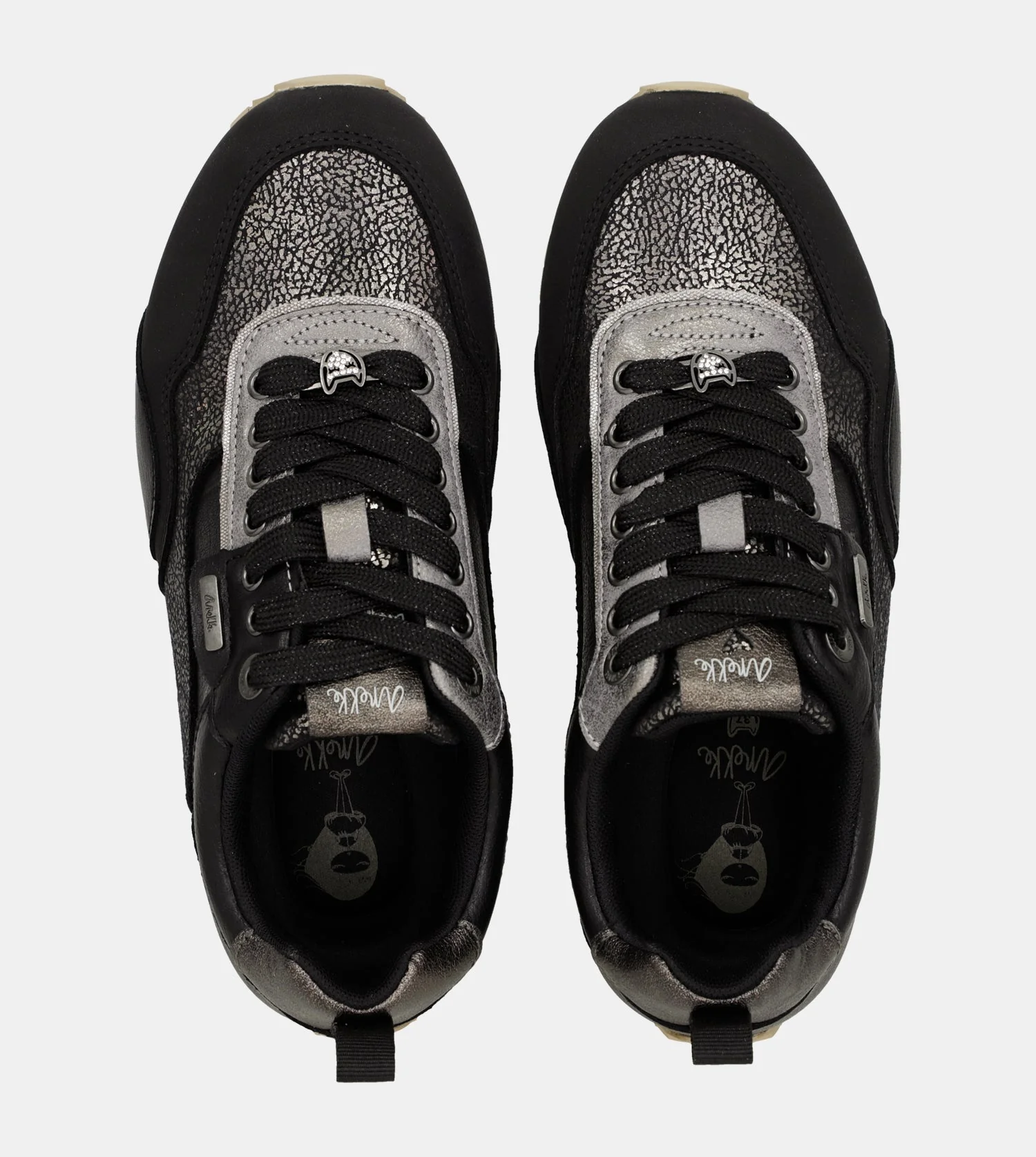 Travel black sneakers - Image 4