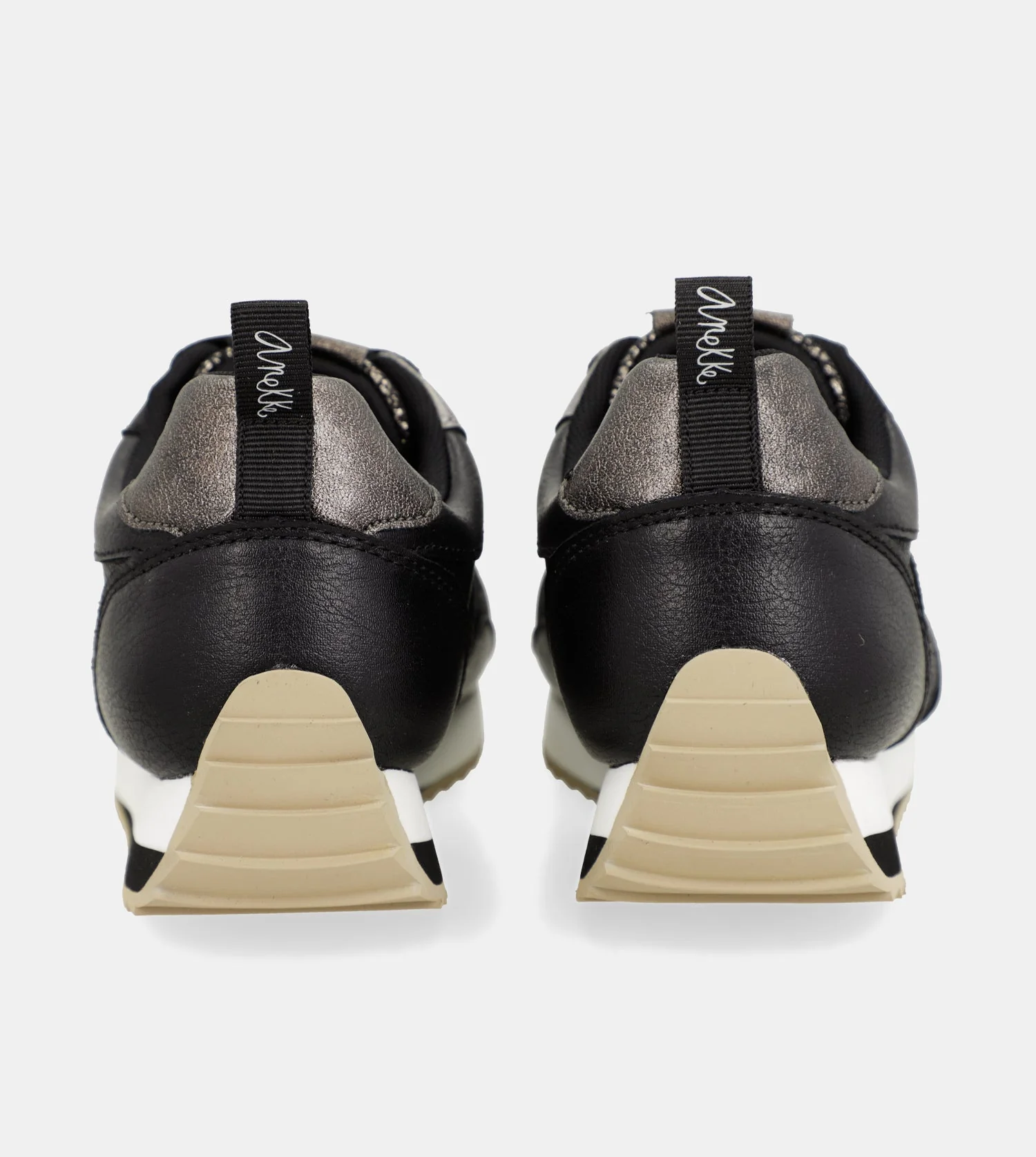 Travel black sneakers - Image 5