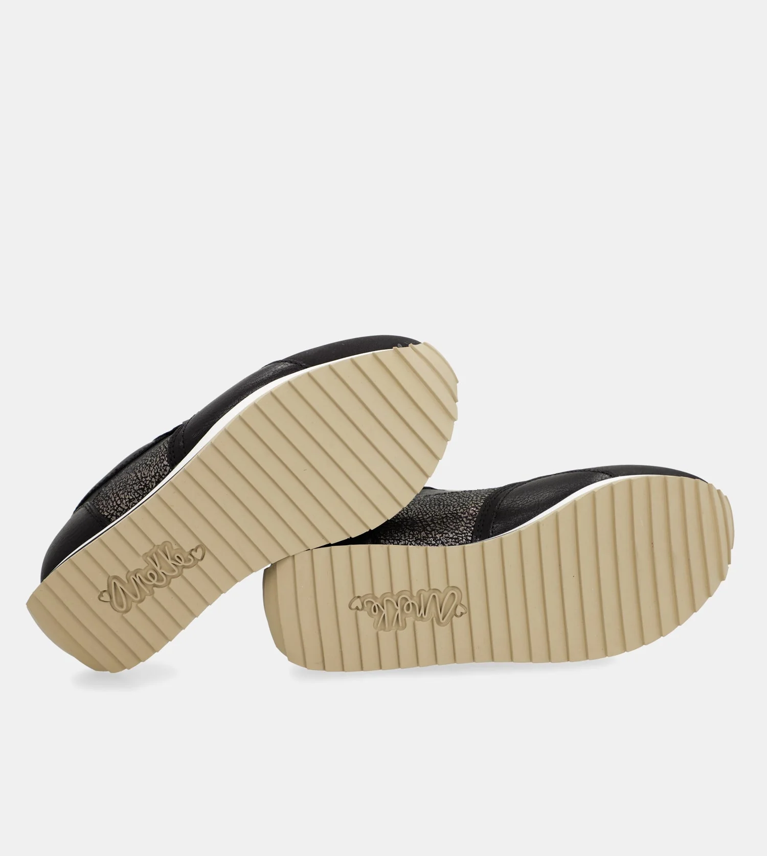 Travel black sneakers - Image 8