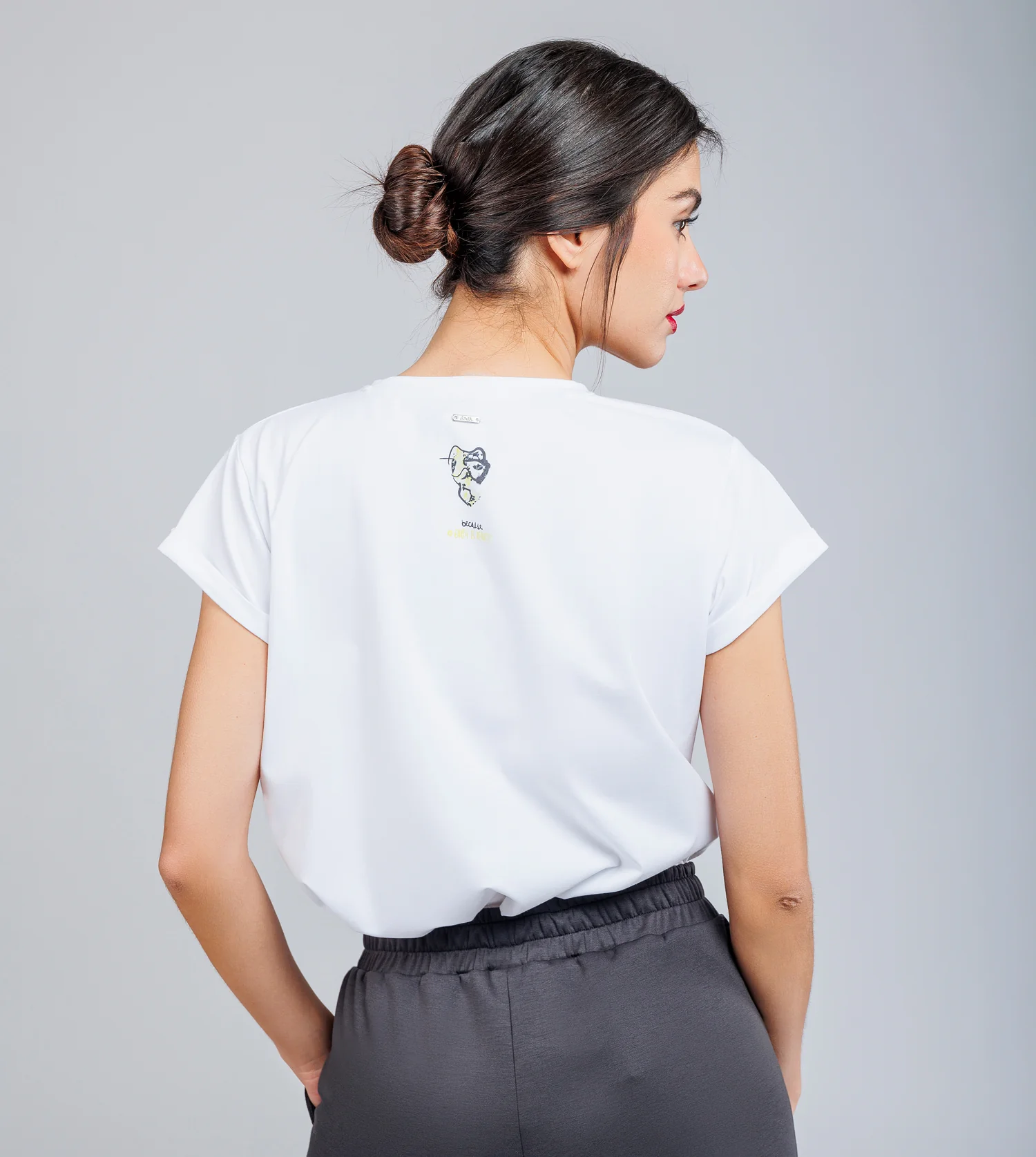 White and gold short-sleeve T-shirt Anekke - Image 4