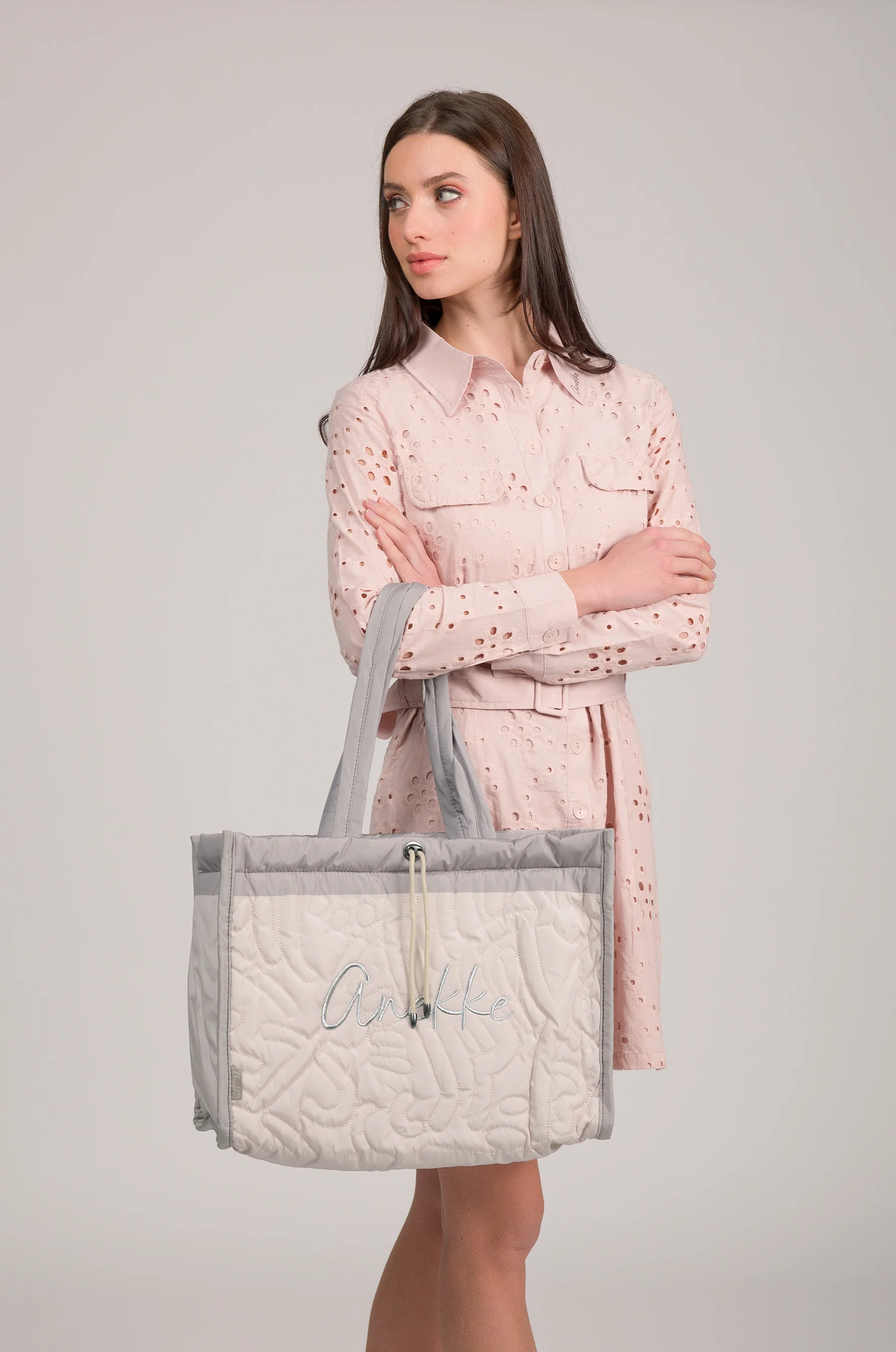 White padded beach bag - Image 2