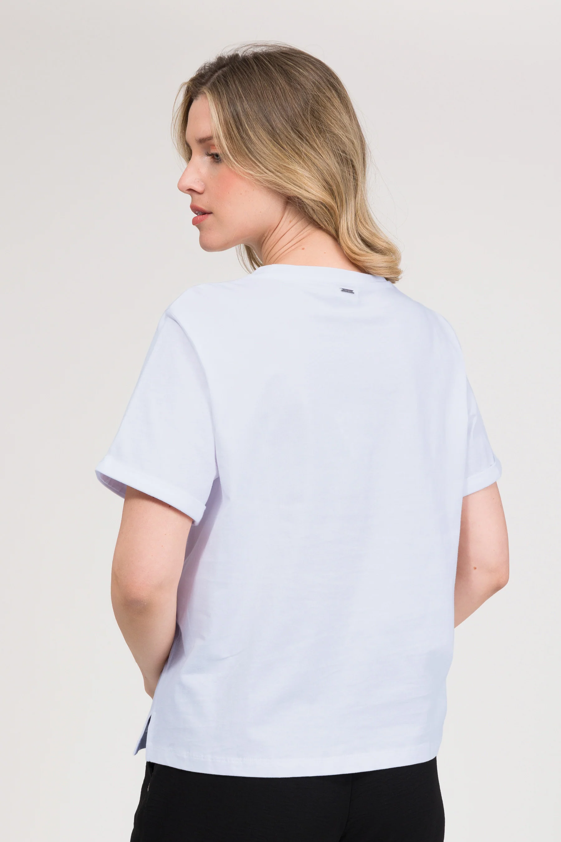 White short-sleeve T-shirt - Image 4